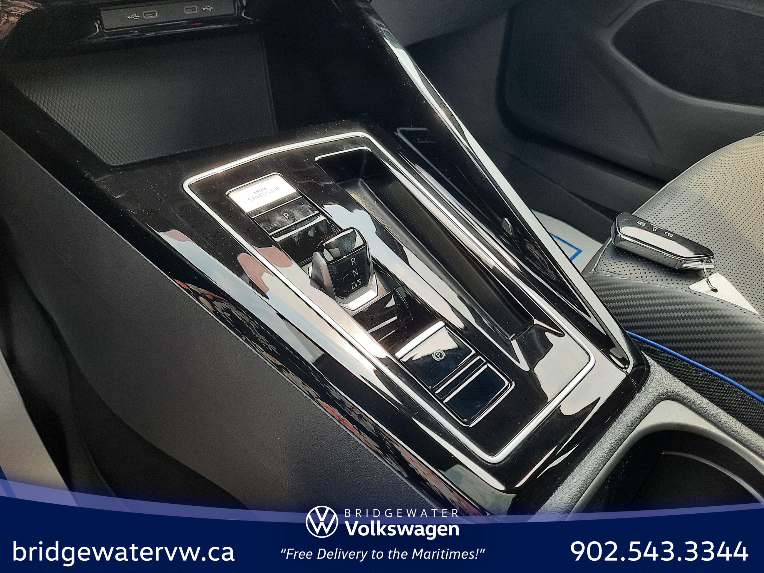 2025 Volkswagen Golf R BLACK EDITION