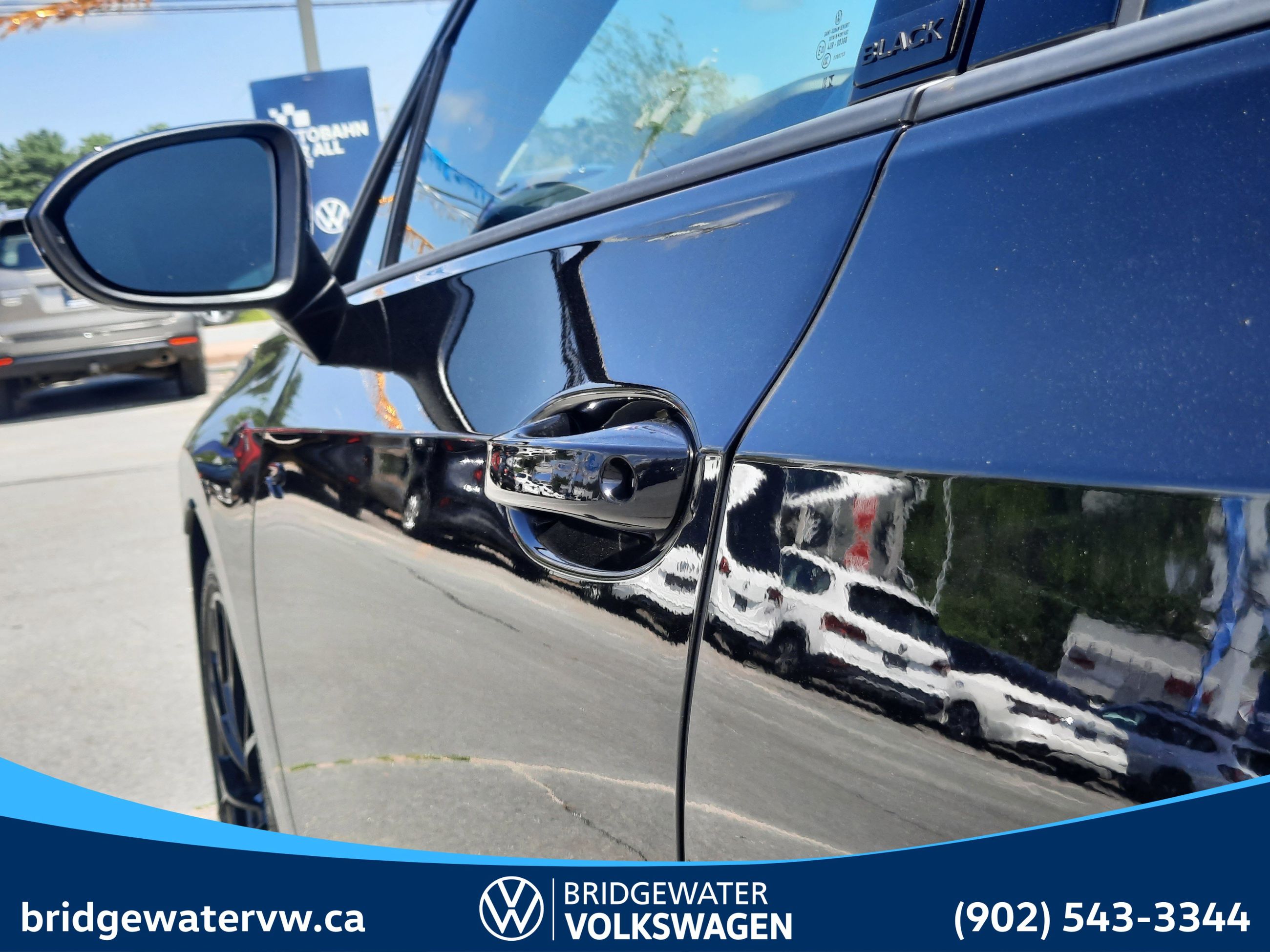 2025 Volkswagen GOLF R BLACK EDITION