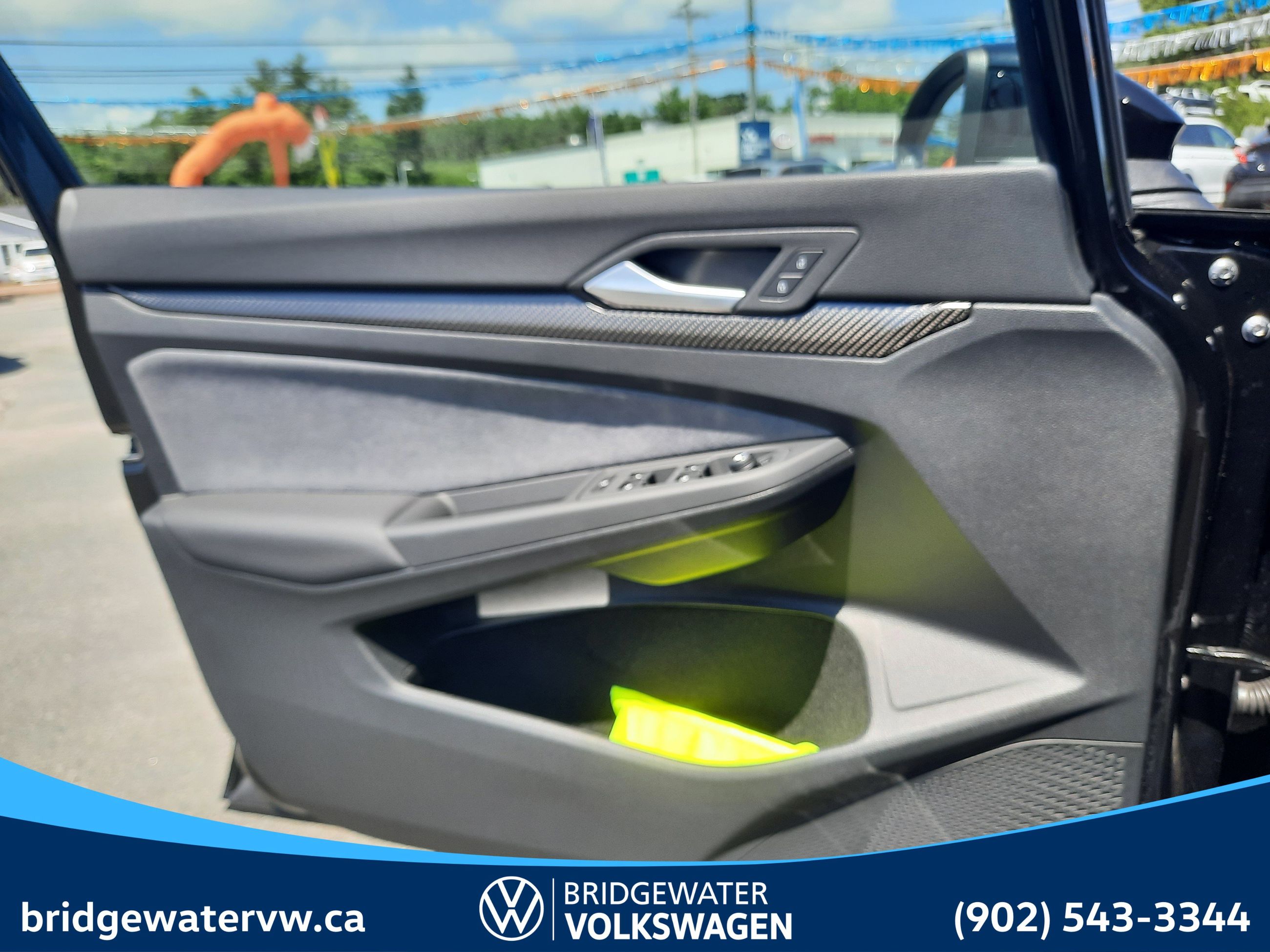 2025 Volkswagen GOLF R BLACK EDITION