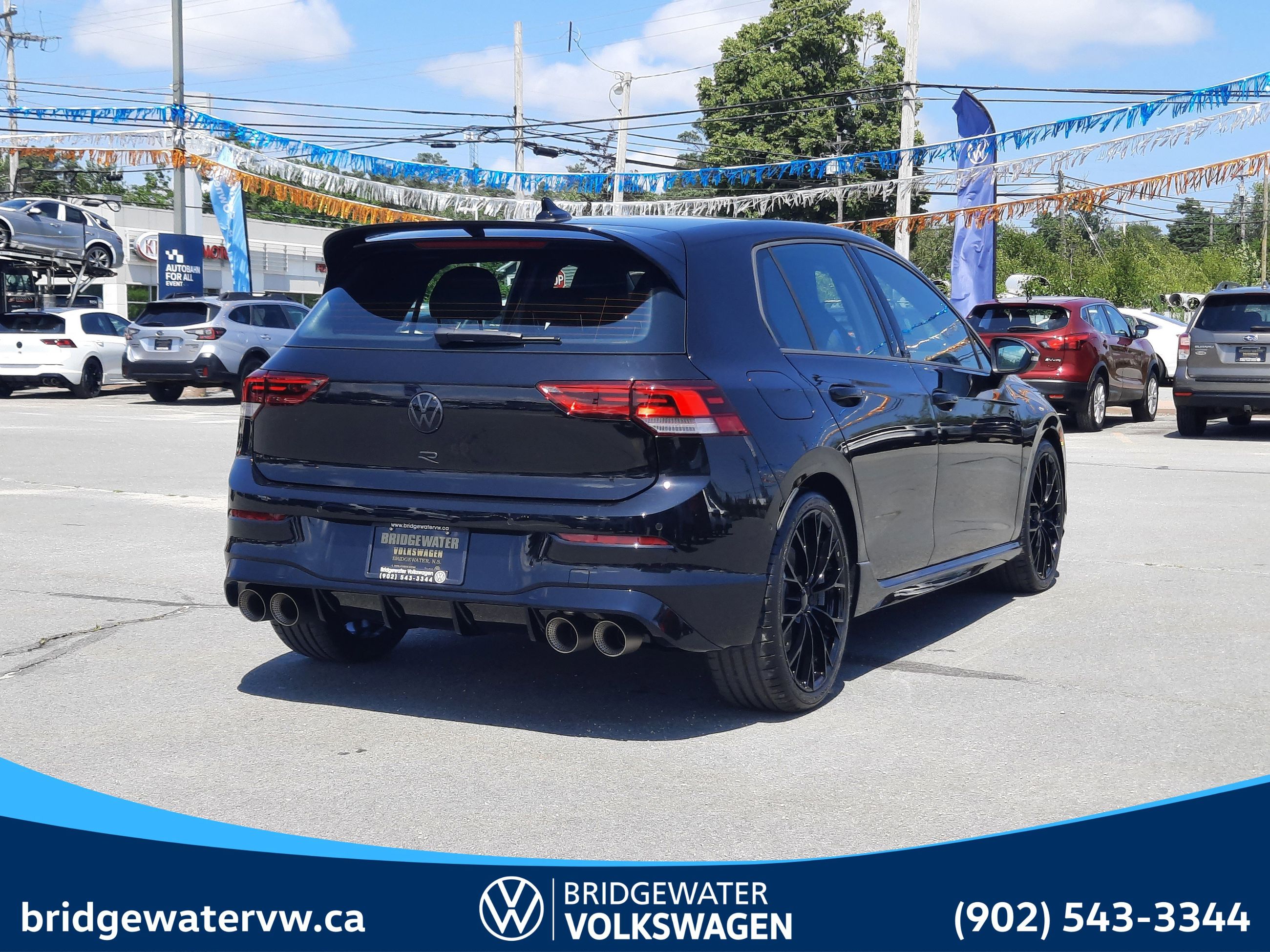 2025 Volkswagen GOLF R BLACK EDITION