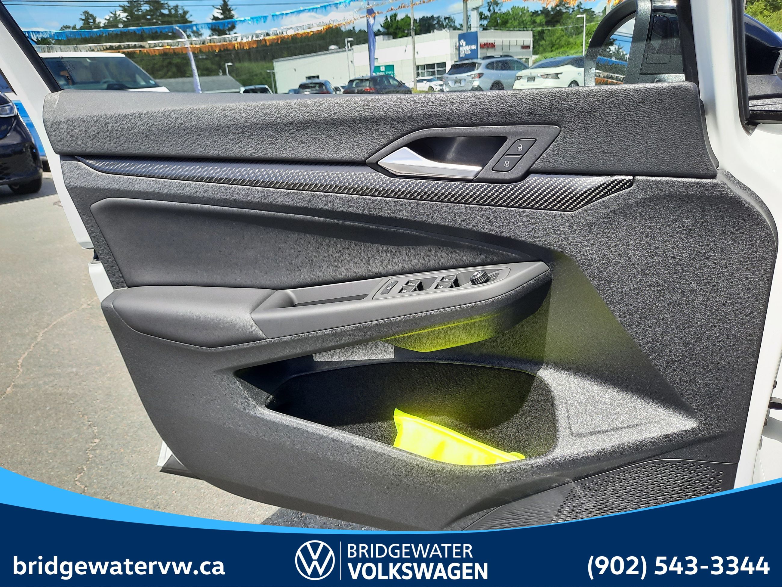 2025 Volkswagen GOLF R BLACK EDITION