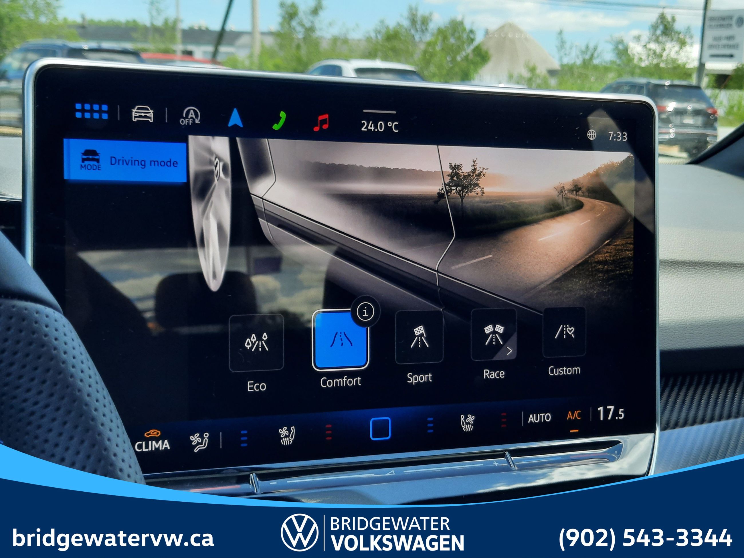 2025 Volkswagen GOLF R BLACK EDITION