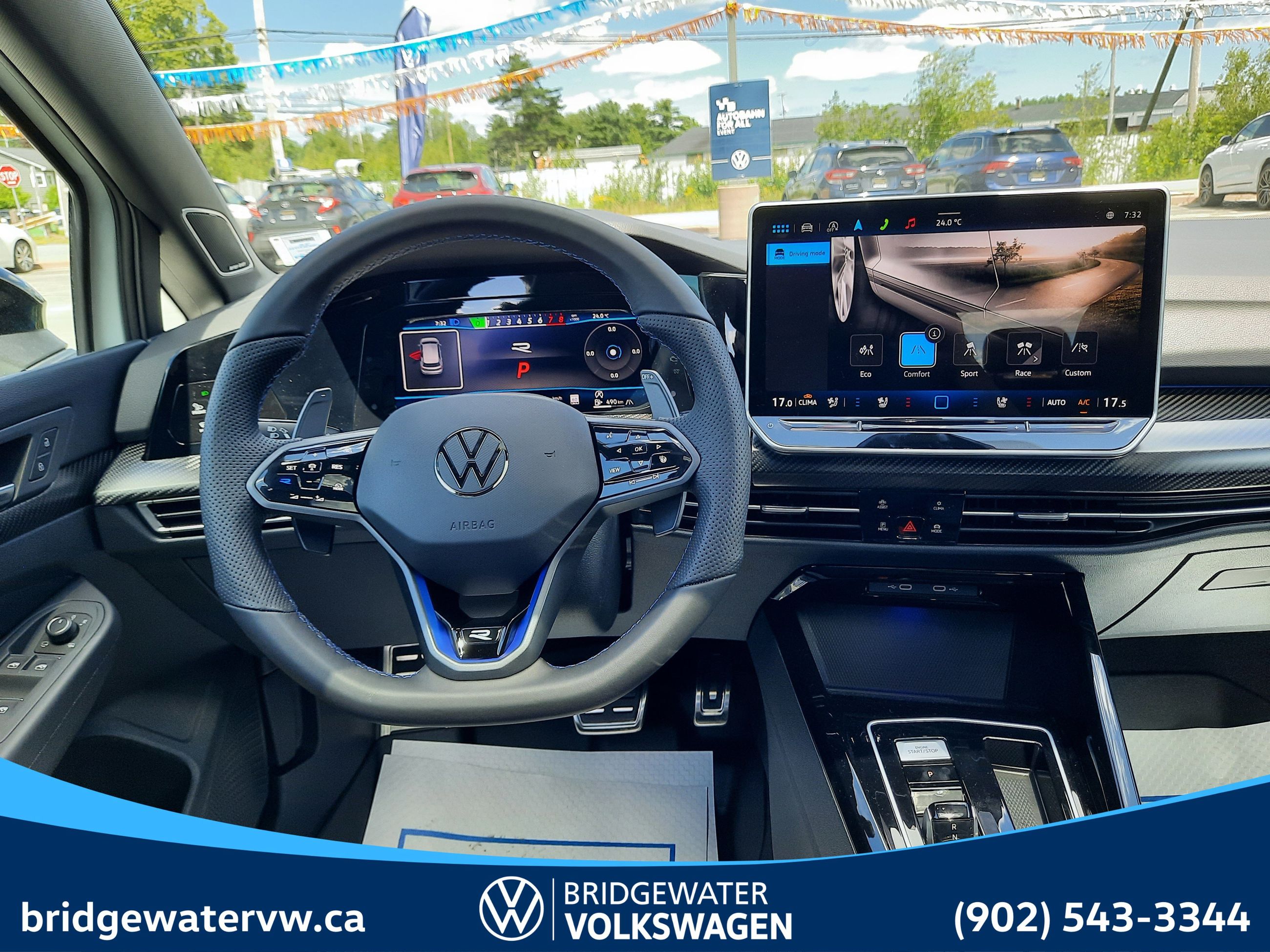 2025 Volkswagen GOLF R BLACK EDITION