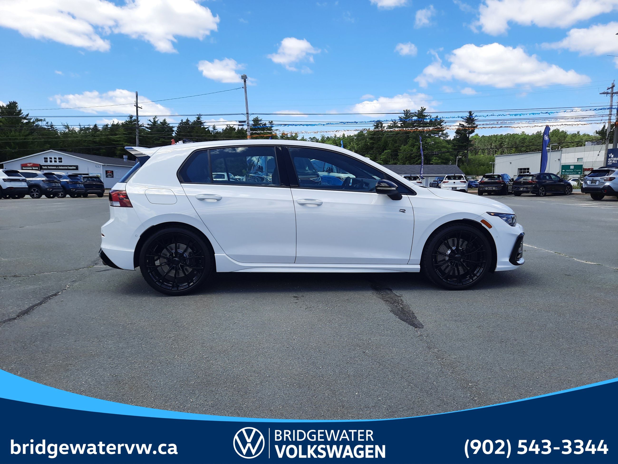 2025 Volkswagen GOLF R BLACK EDITION