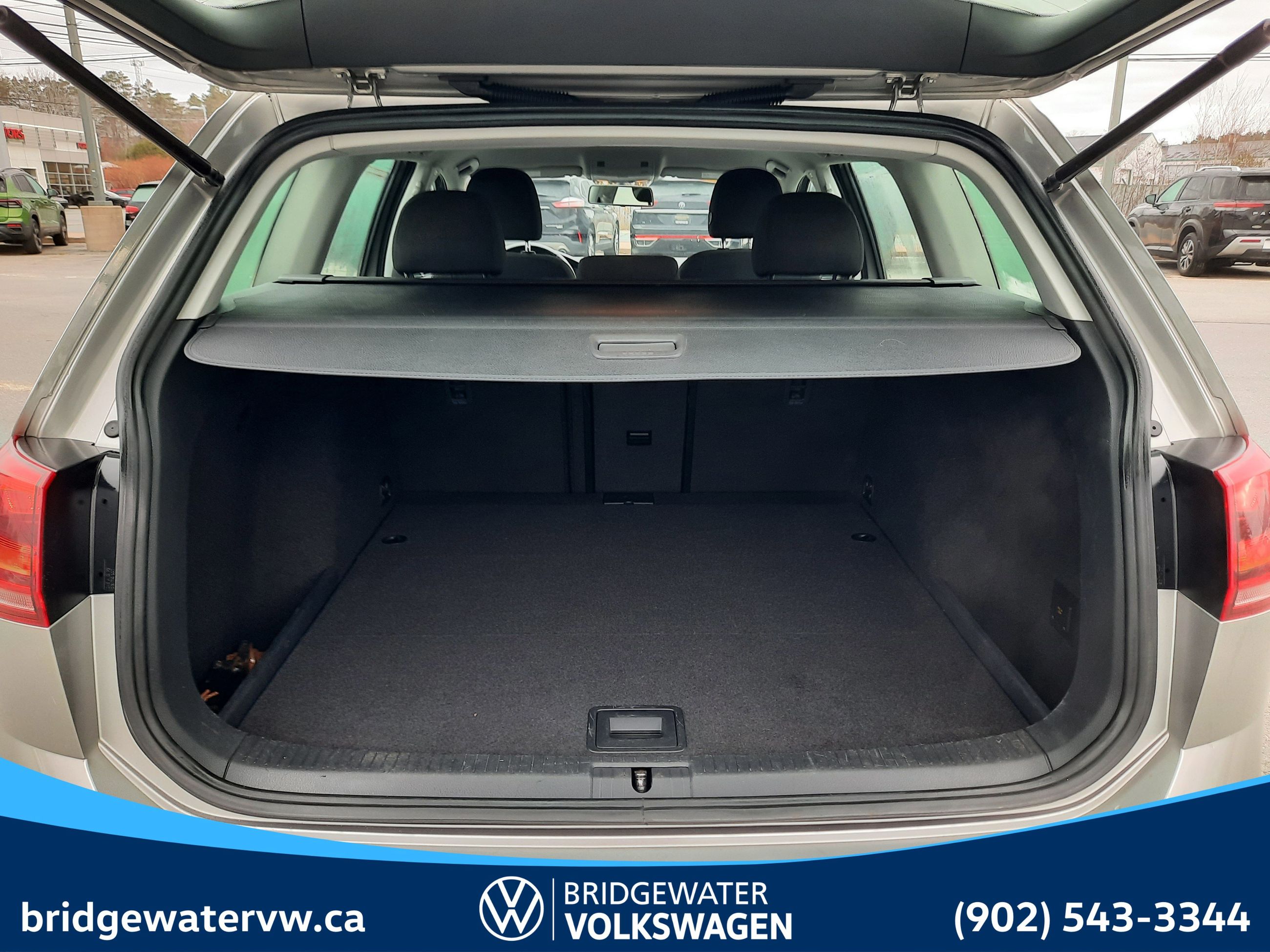 Volkswagen GOLF SPORTWAGON 1.8 TSI TRENDLINE 6-SPEED AUTOMATIC 2016