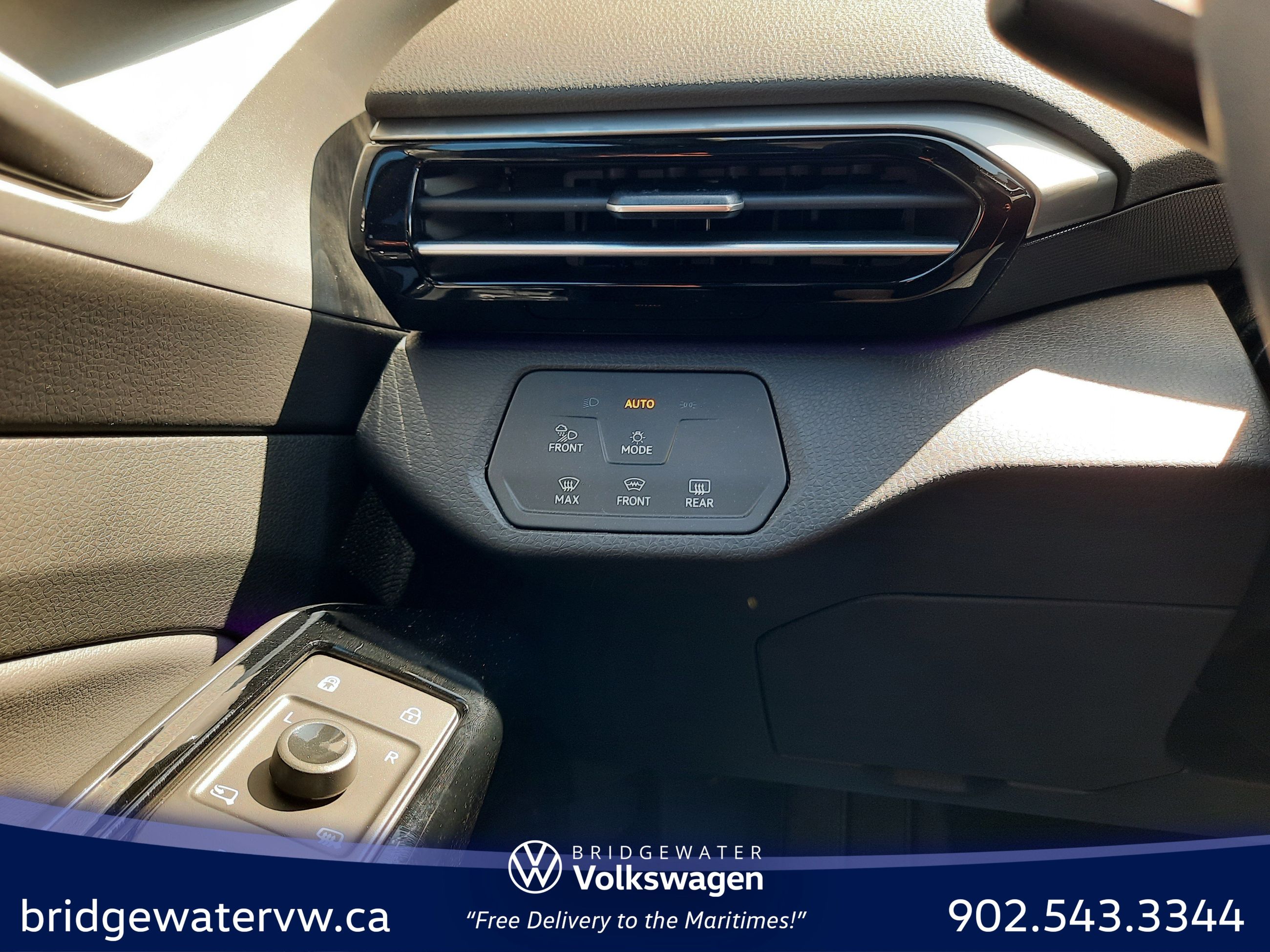 2023 Volkswagen ID.4 PRO