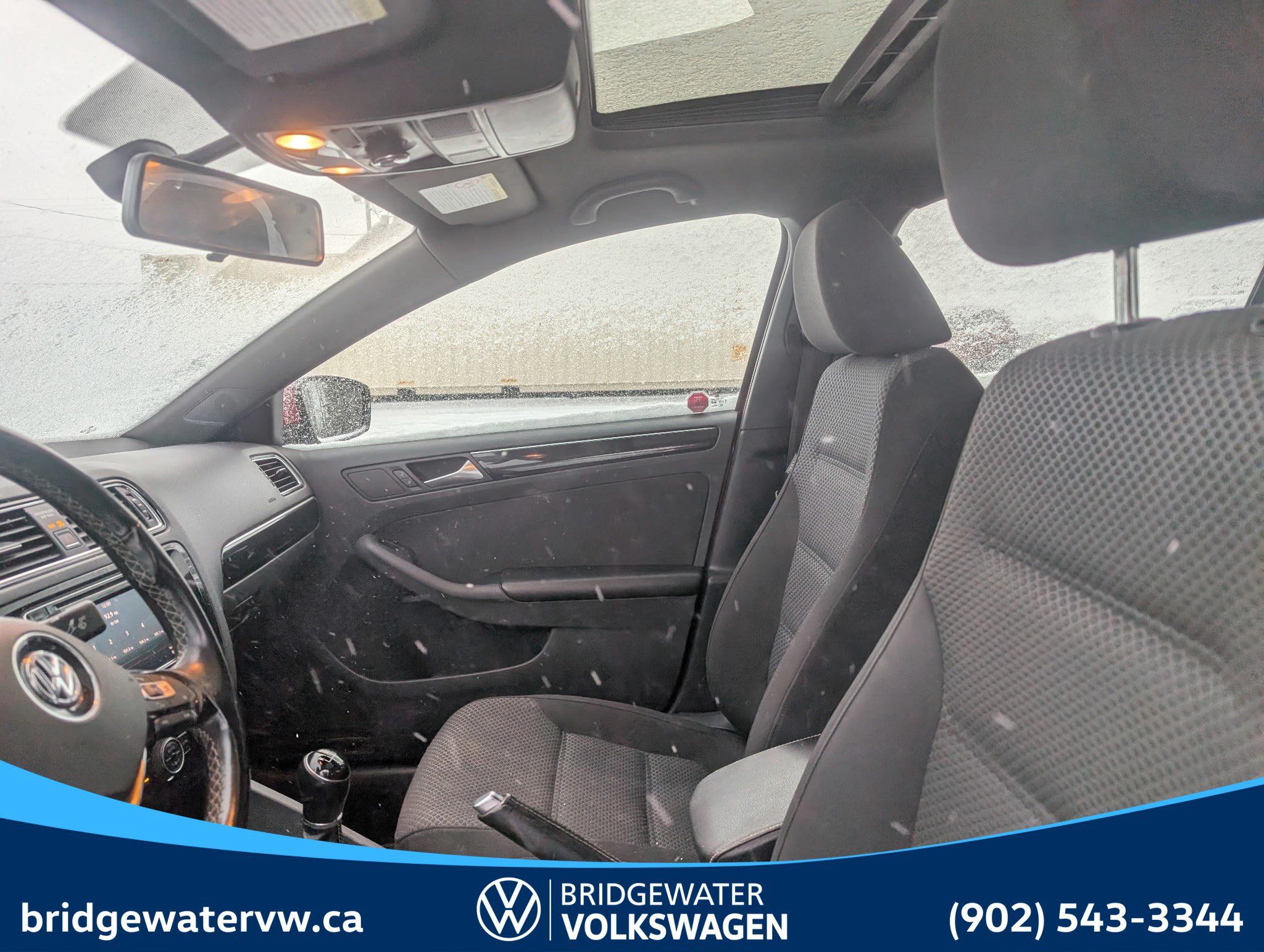 Volkswagen JETTA COMFORTLINE 1.4T 5-SPEED MANUAL 2016