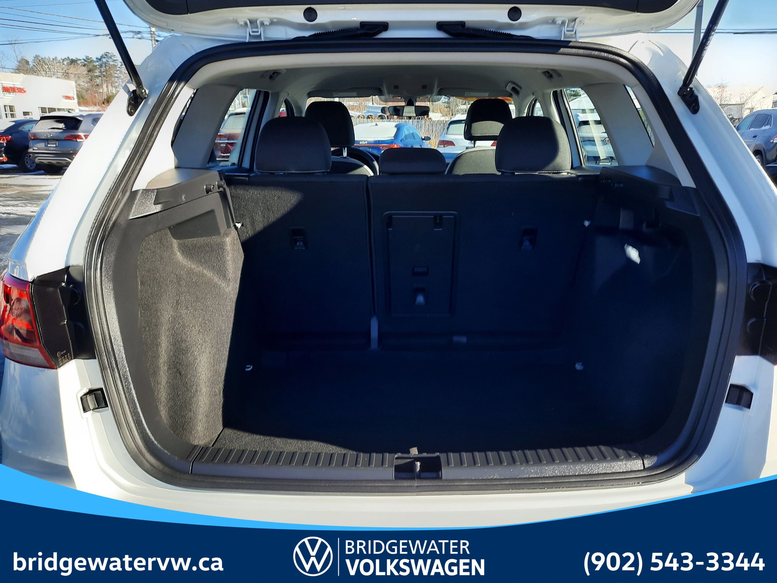 Volkswagen TAOS TRENDLINE 2024