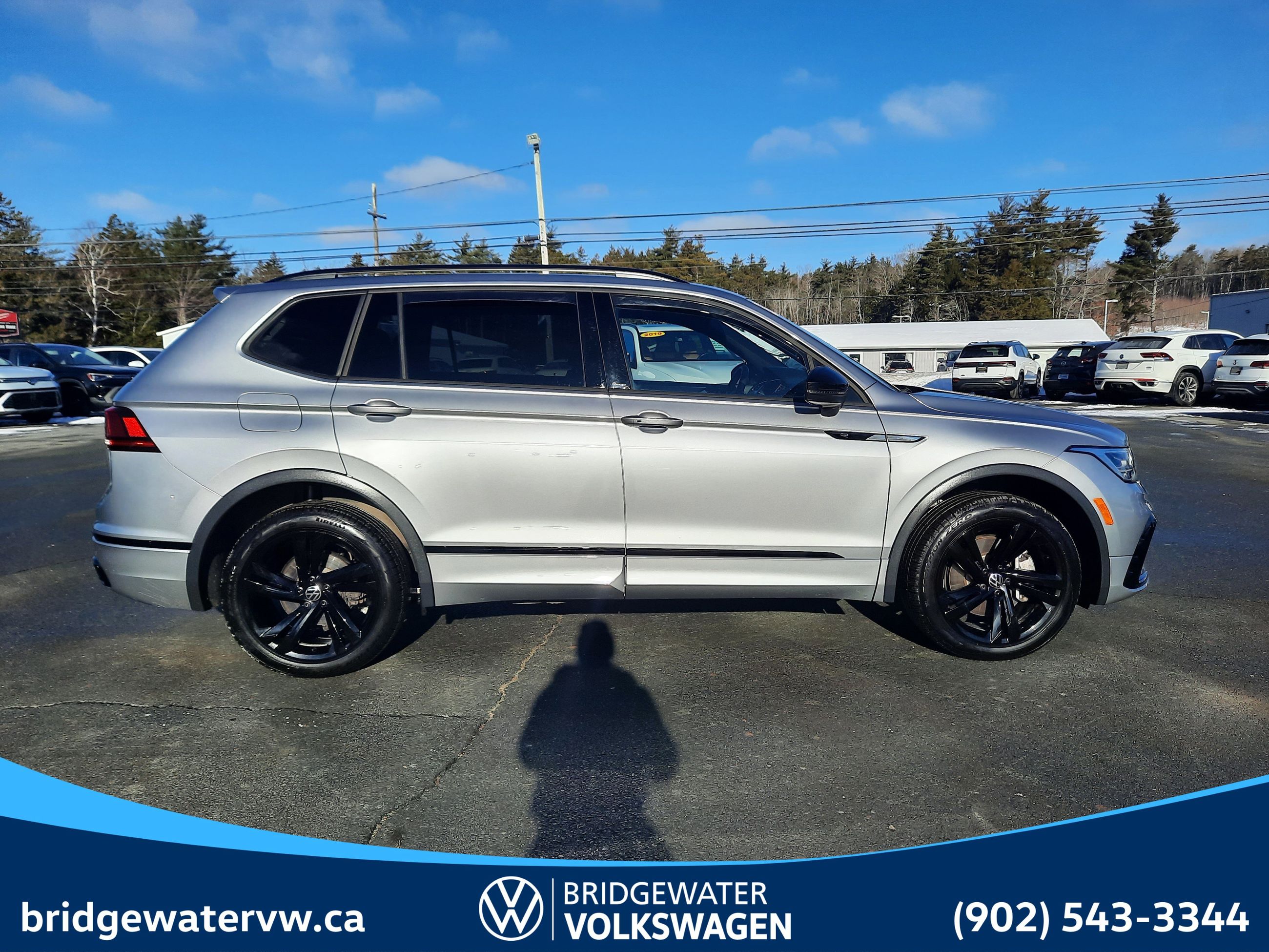 2023 Volkswagen TIGUAN COMFORTLINE R-LINE BLACK EDITION