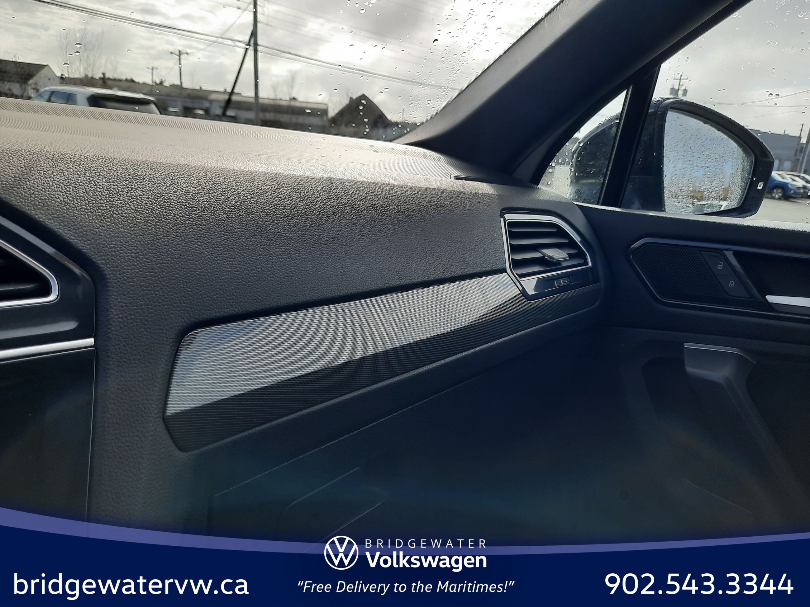 2024 Volkswagen Tiguan COMFORTLINE R-LINE BLACK EDITION