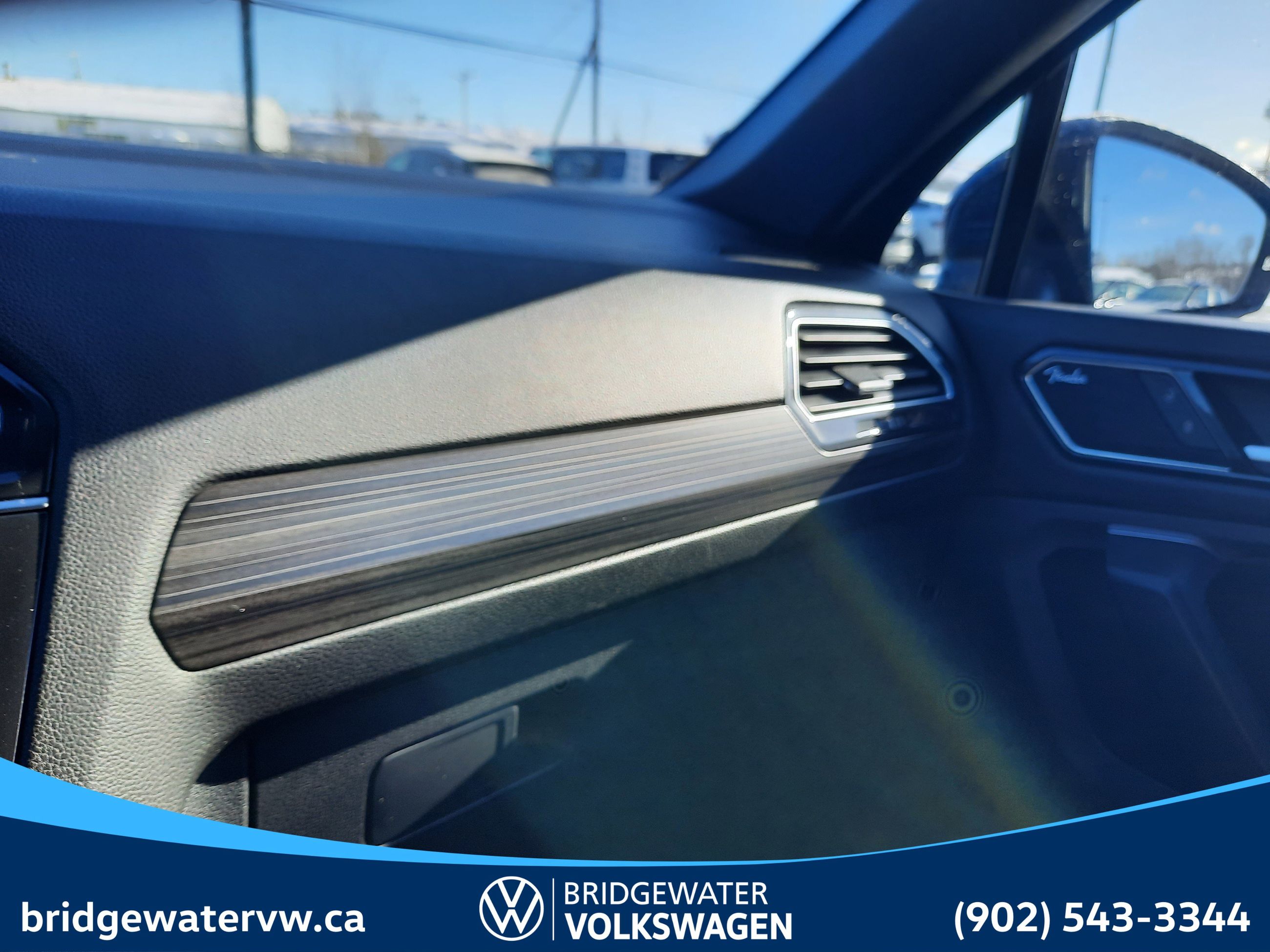 2024 Volkswagen TIGUAN HIGHLINE R-LINE