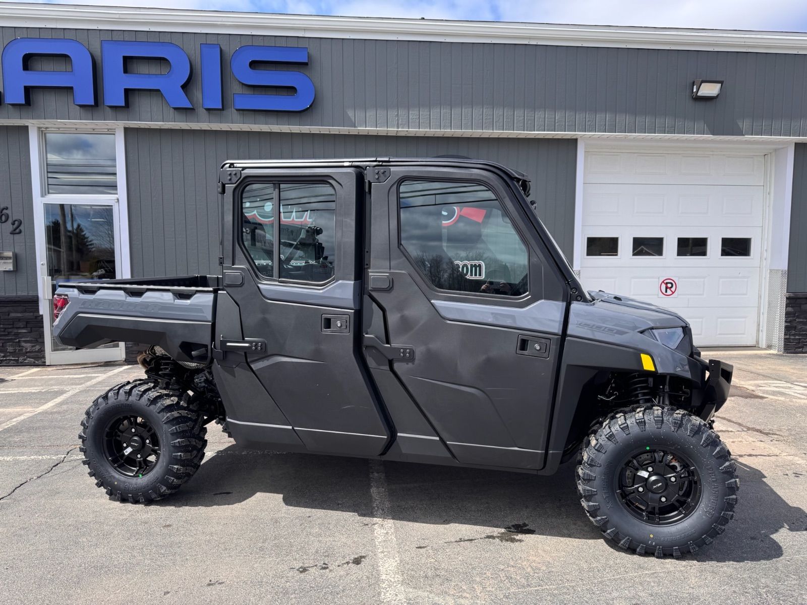 Polaris RANGER 1000 XP NORTHSTAR CREW ULTIMATE STEALTH GRAY 2025