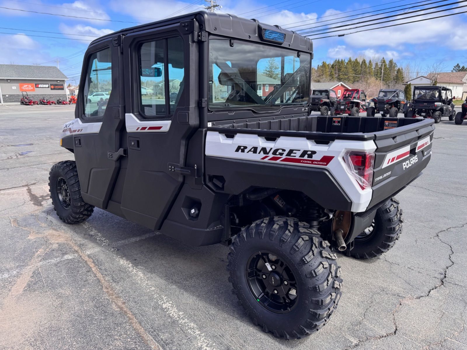 2025 Polaris RANGER 1000XP TRAILBOSS CREW NS ULT WHITE CRYSTAL
