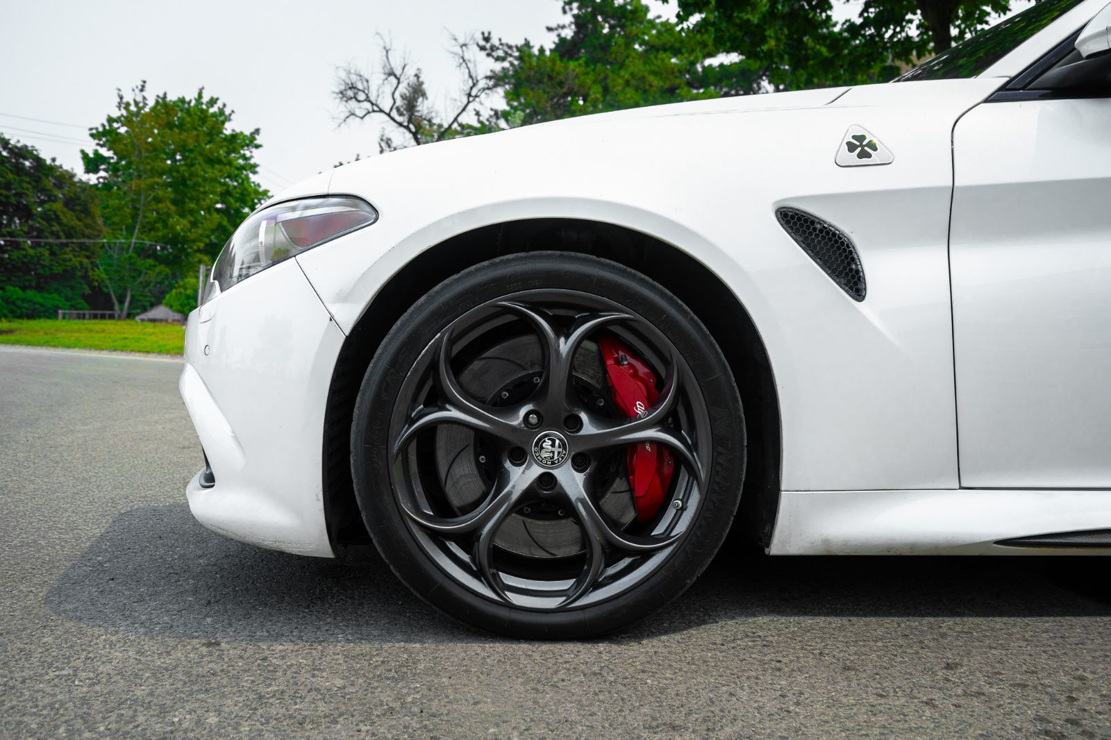 2017 Alfa Romeo Giulia Quadrifoglio-5
