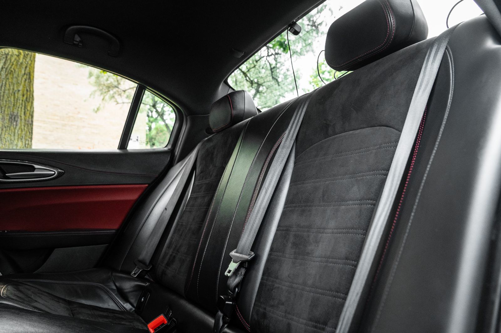 2017 Alfa Romeo Giulia Quadrifoglio-31