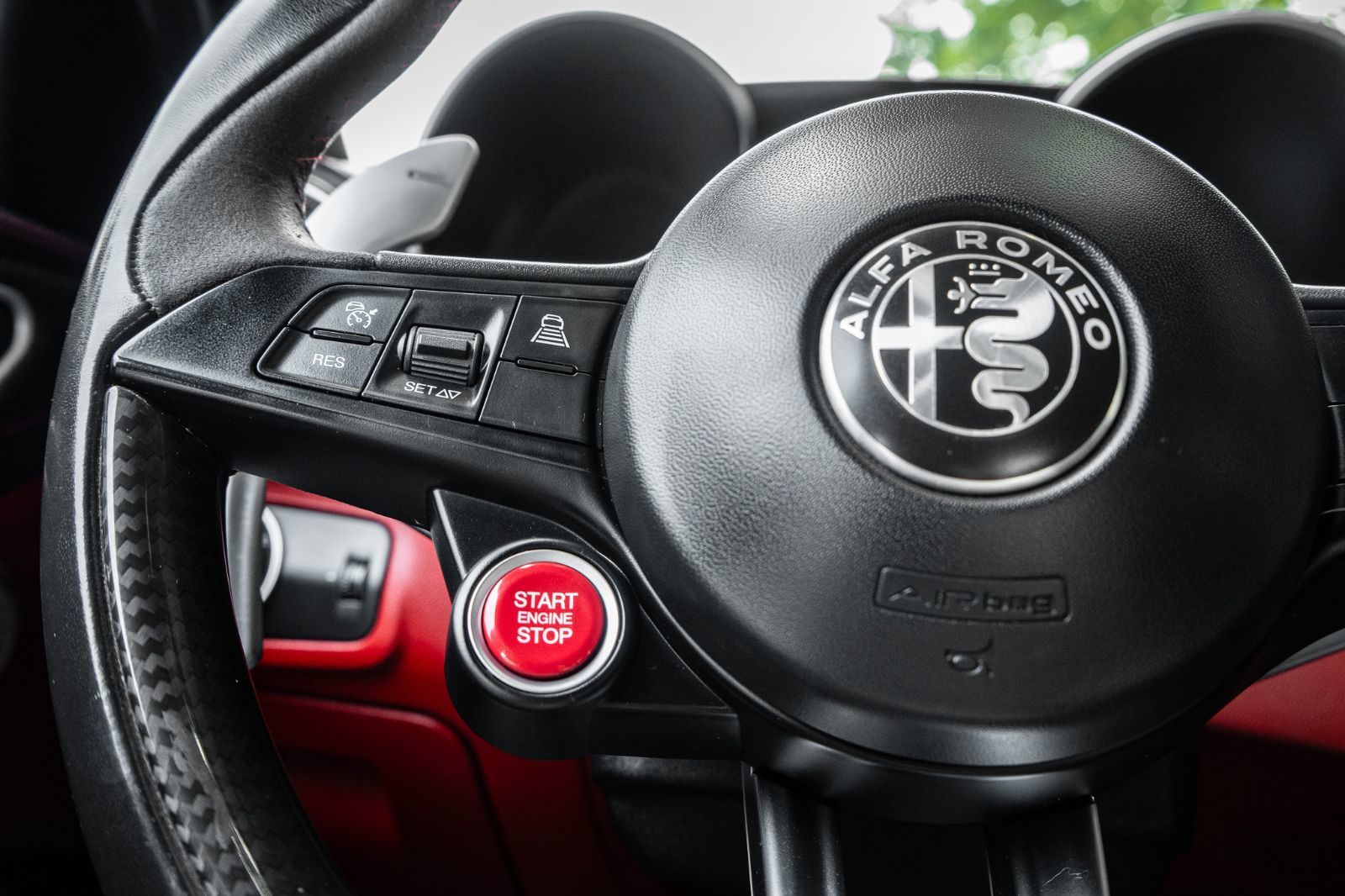 2017 Alfa Romeo Giulia Quadrifoglio-13