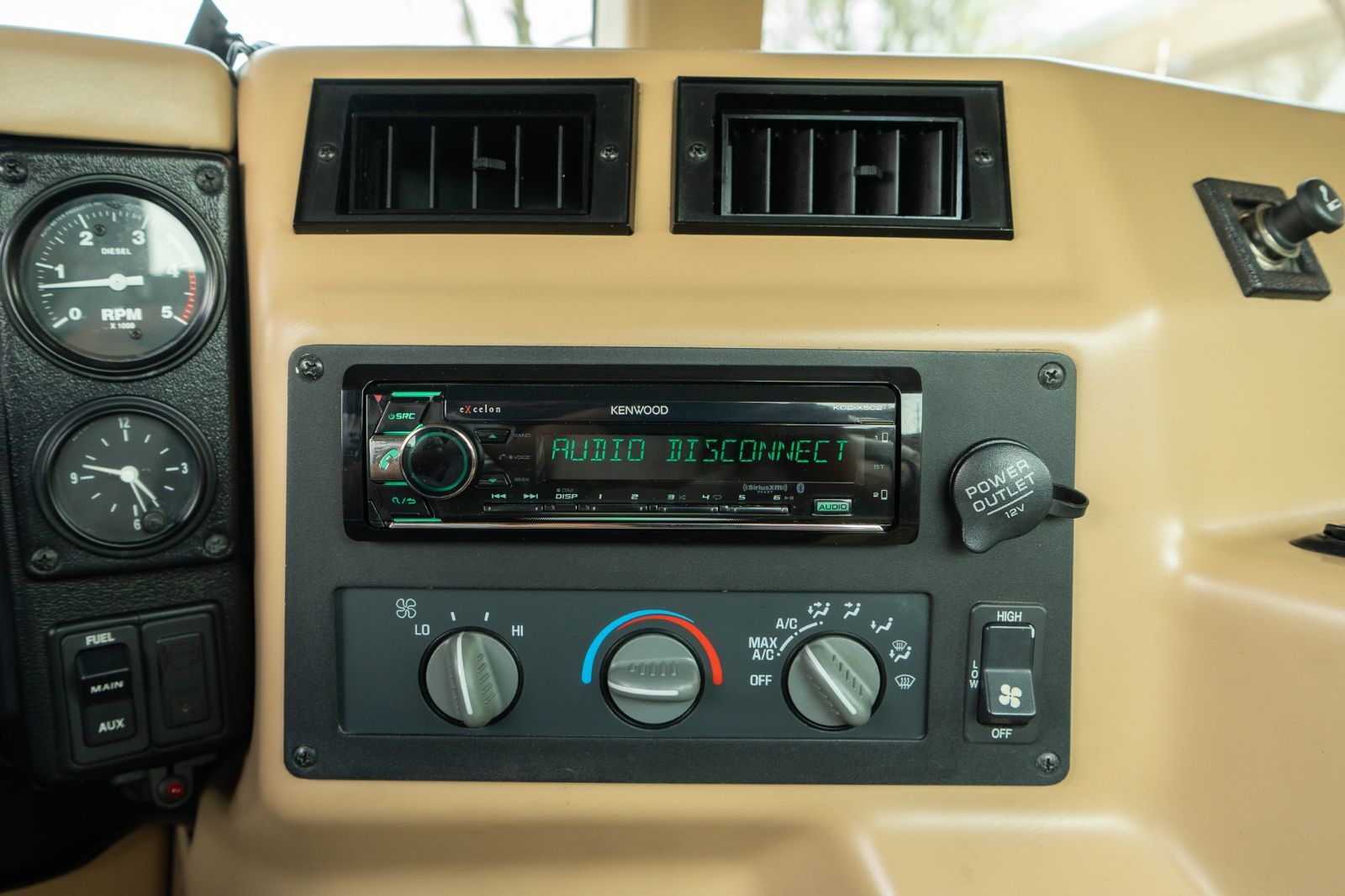 1996 Hummer H1-17