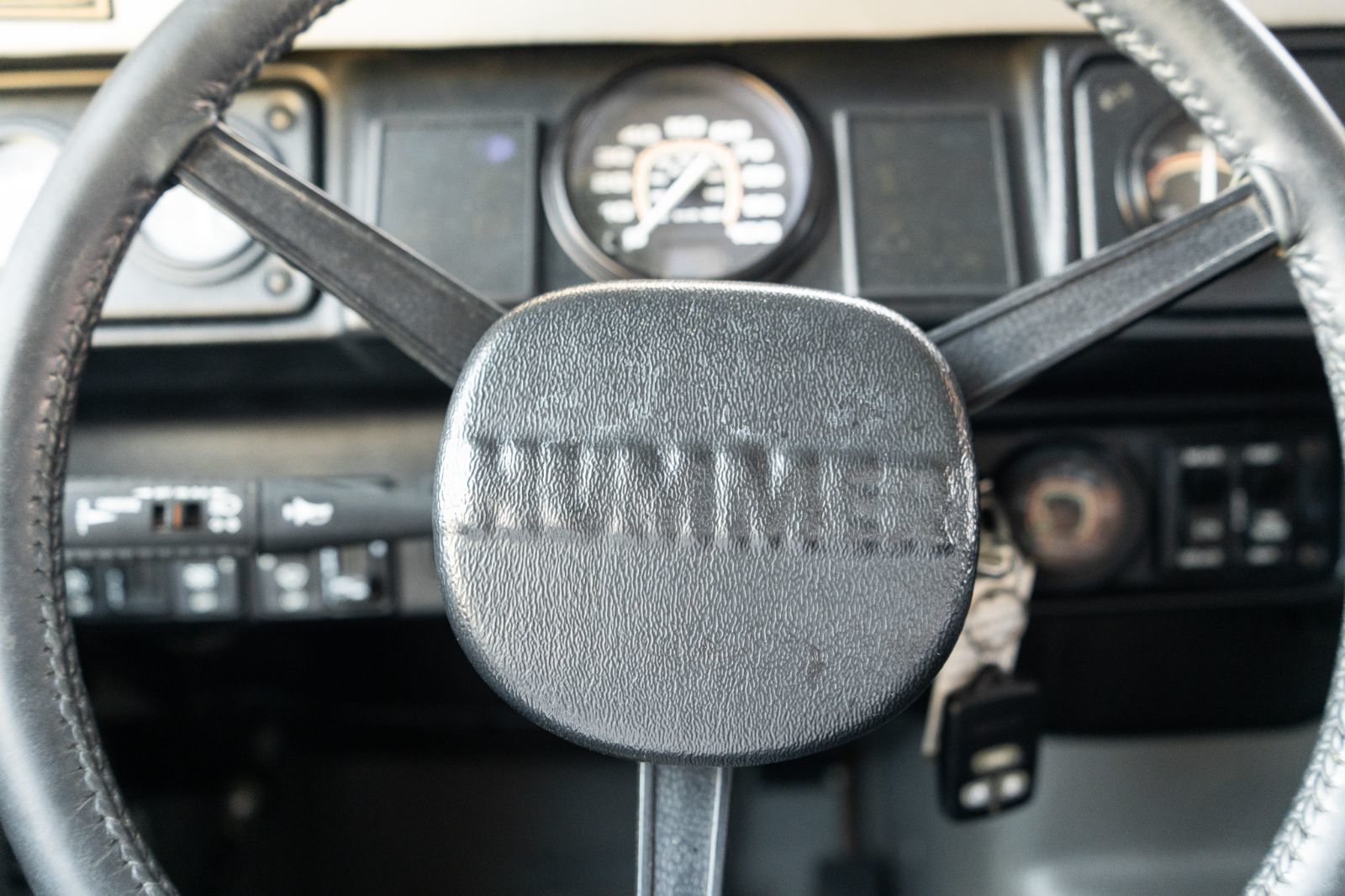 2000 Hummer H1-8