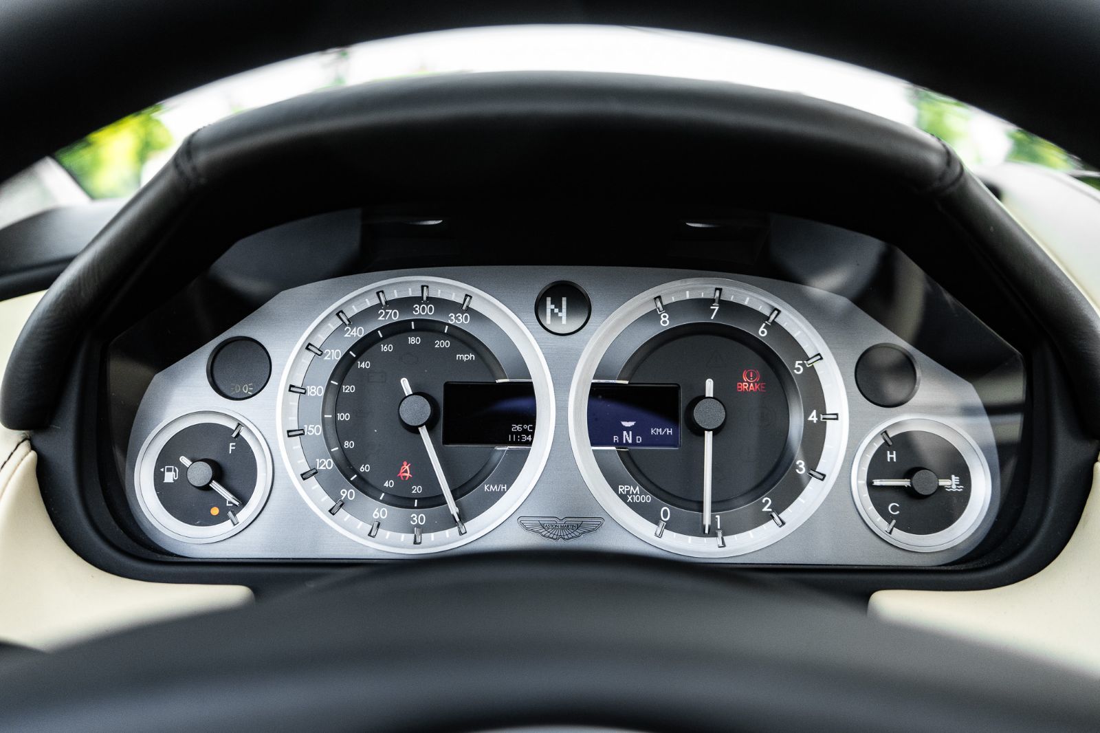 2014 Aston Martin V8 Vantage-16