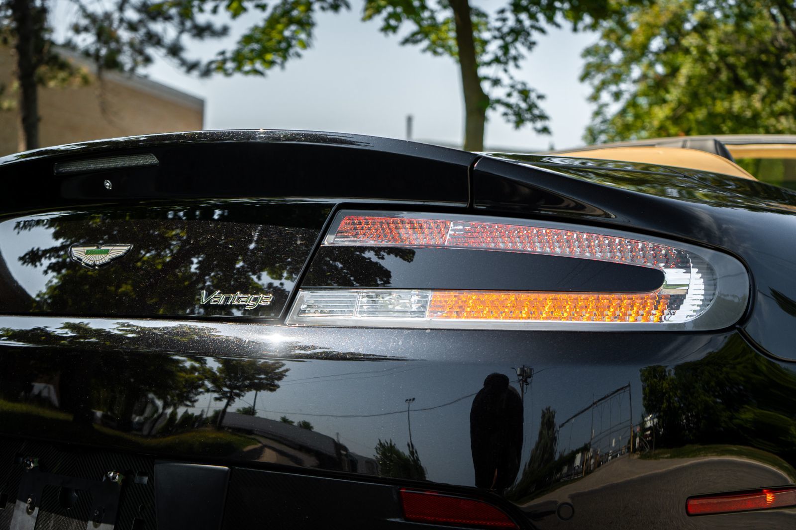 2014 Aston Martin V8 Vantage-10