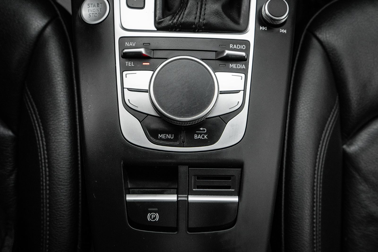 2015 Audi A3 SEDAN 2.0T Technik-18