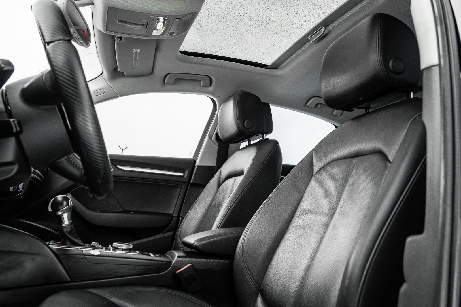 2015 Audi A3 SEDAN 2.0T Technik-26