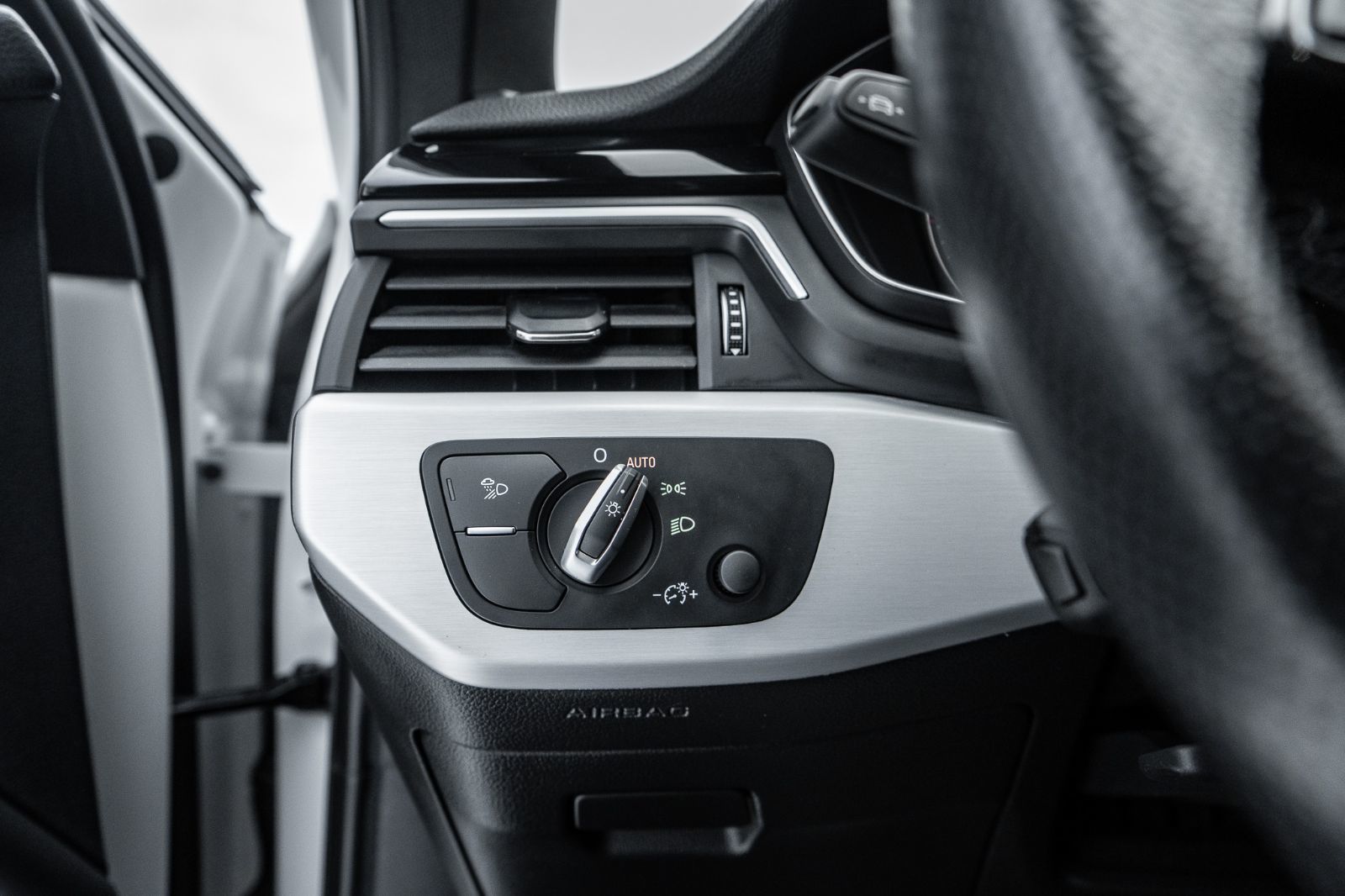 2023 Audi A4 Sedan Progressiv-24