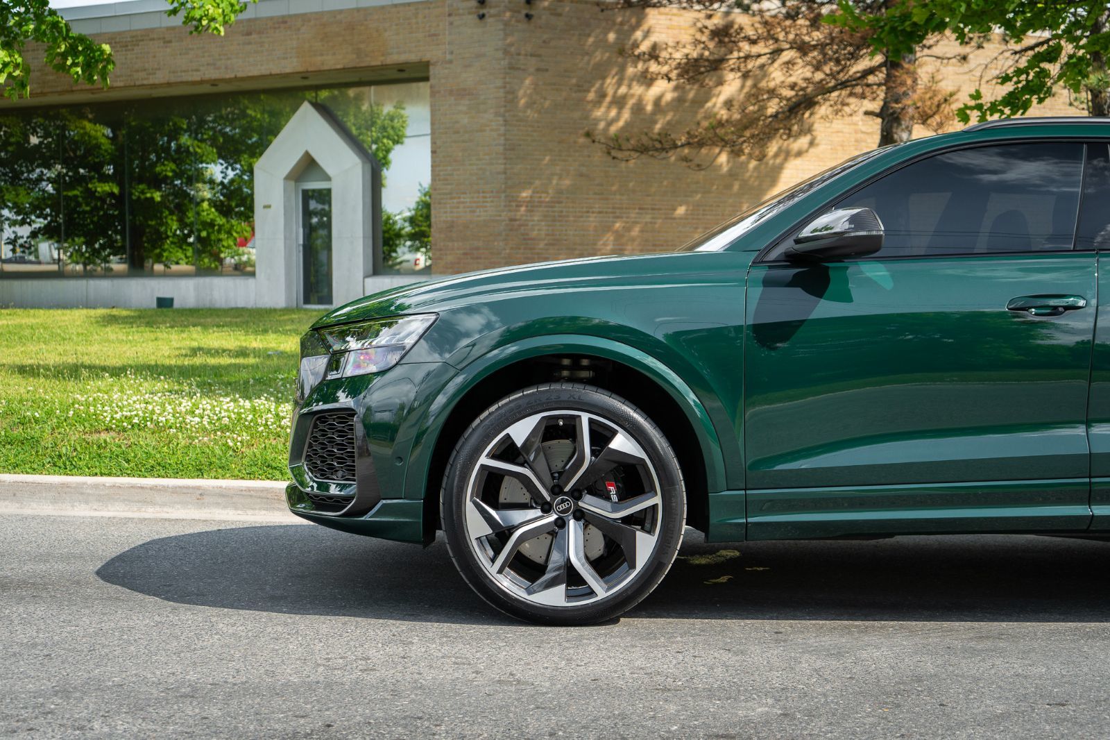 2023 Audi RS Q8-5