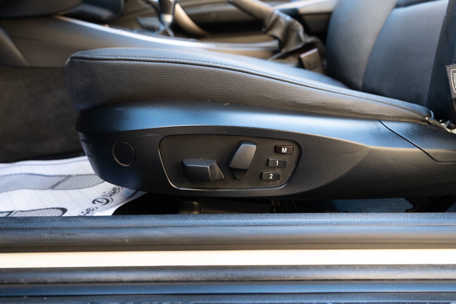 2008 BMW 1 Series 128i-26