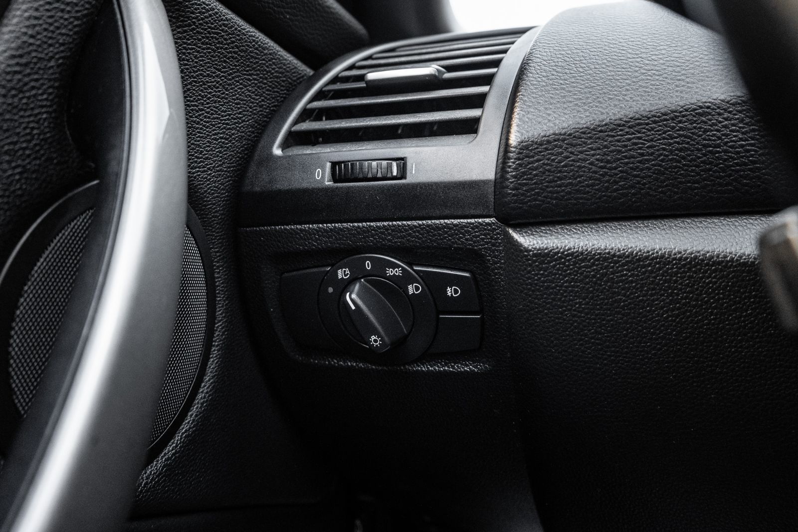 2008 BMW 1 Series 128i-21