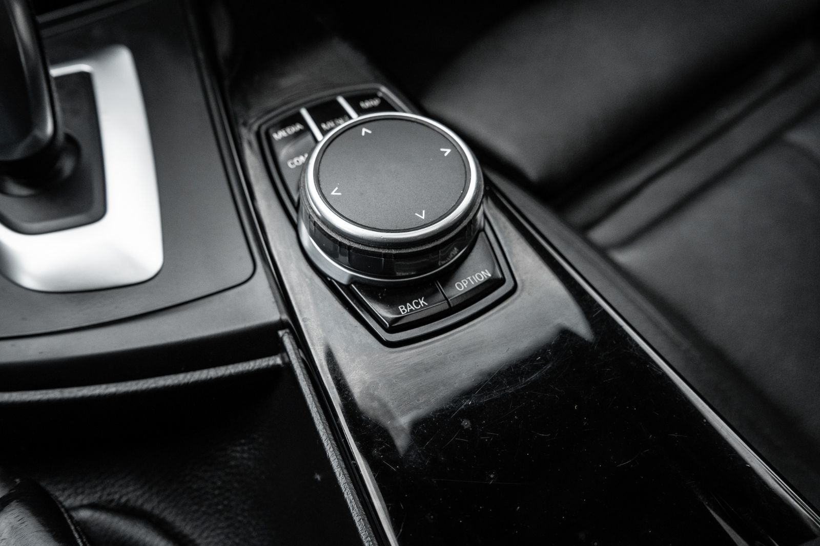 2018 BMW 3 Series 330i xDrive-19