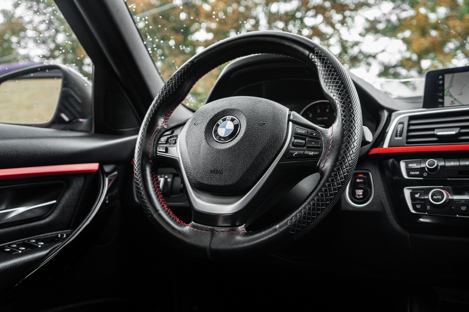 2018 BMW 3 Series 330i xDrive-10