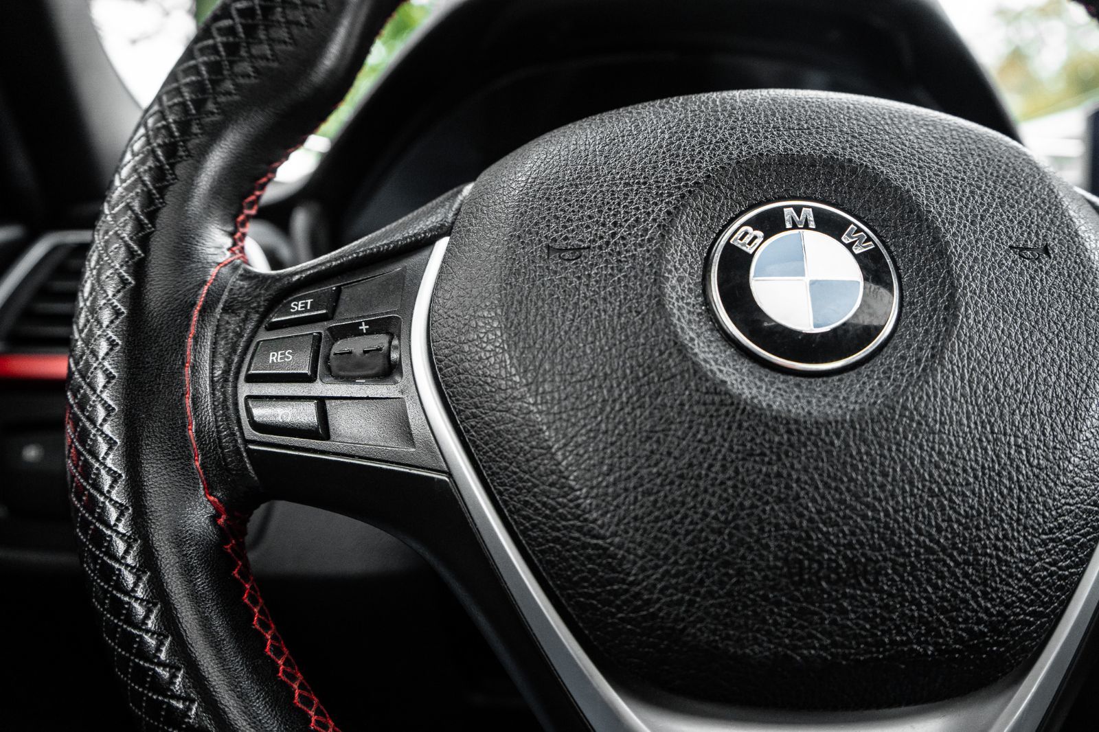 2018 BMW 3 Series 330i xDrive-11