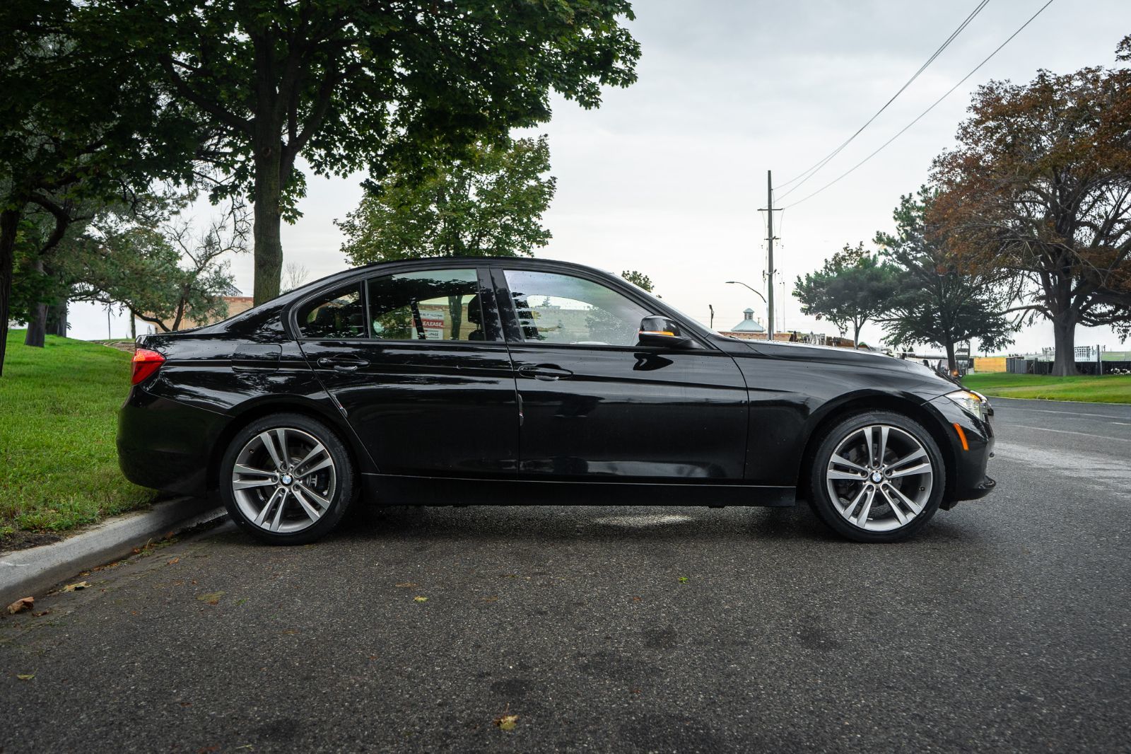2018 BMW 3 Series 330i xDrive-3