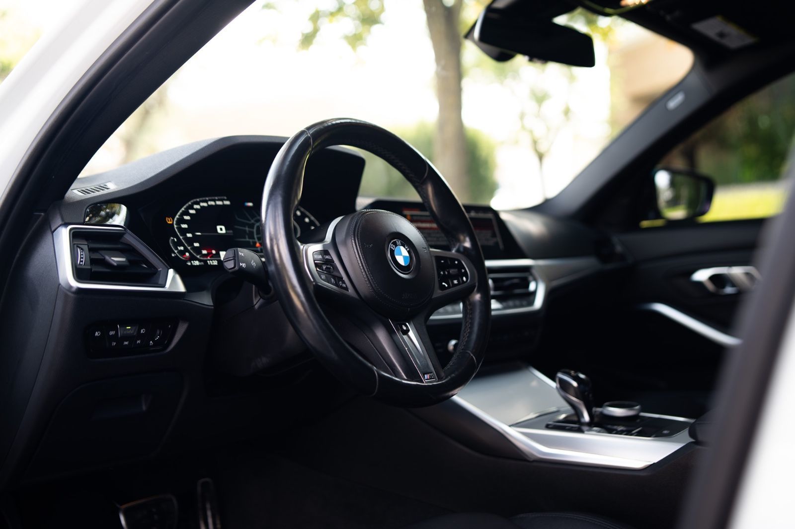 2021 BMW 3 Series 330i xDrive-33