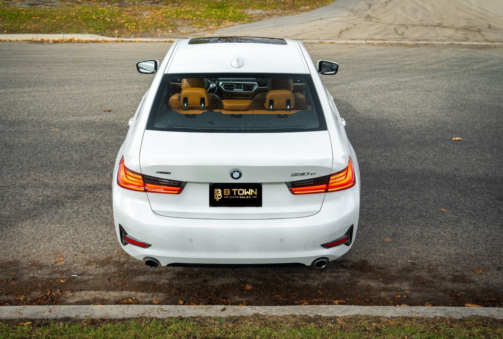 2022 BMW 3 Series 330e xDrive-7