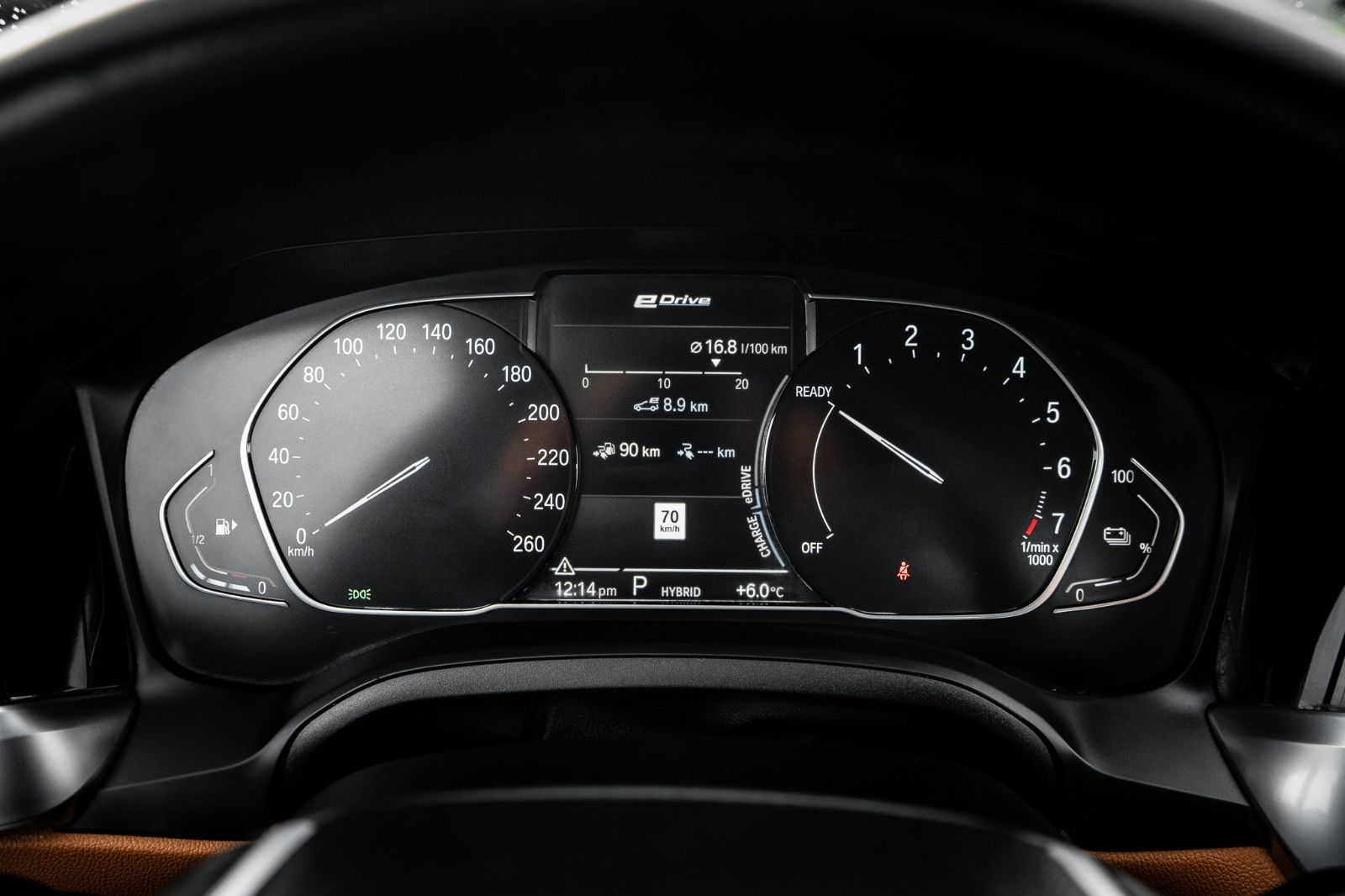 2022 BMW 3 Series 330e xDrive-15