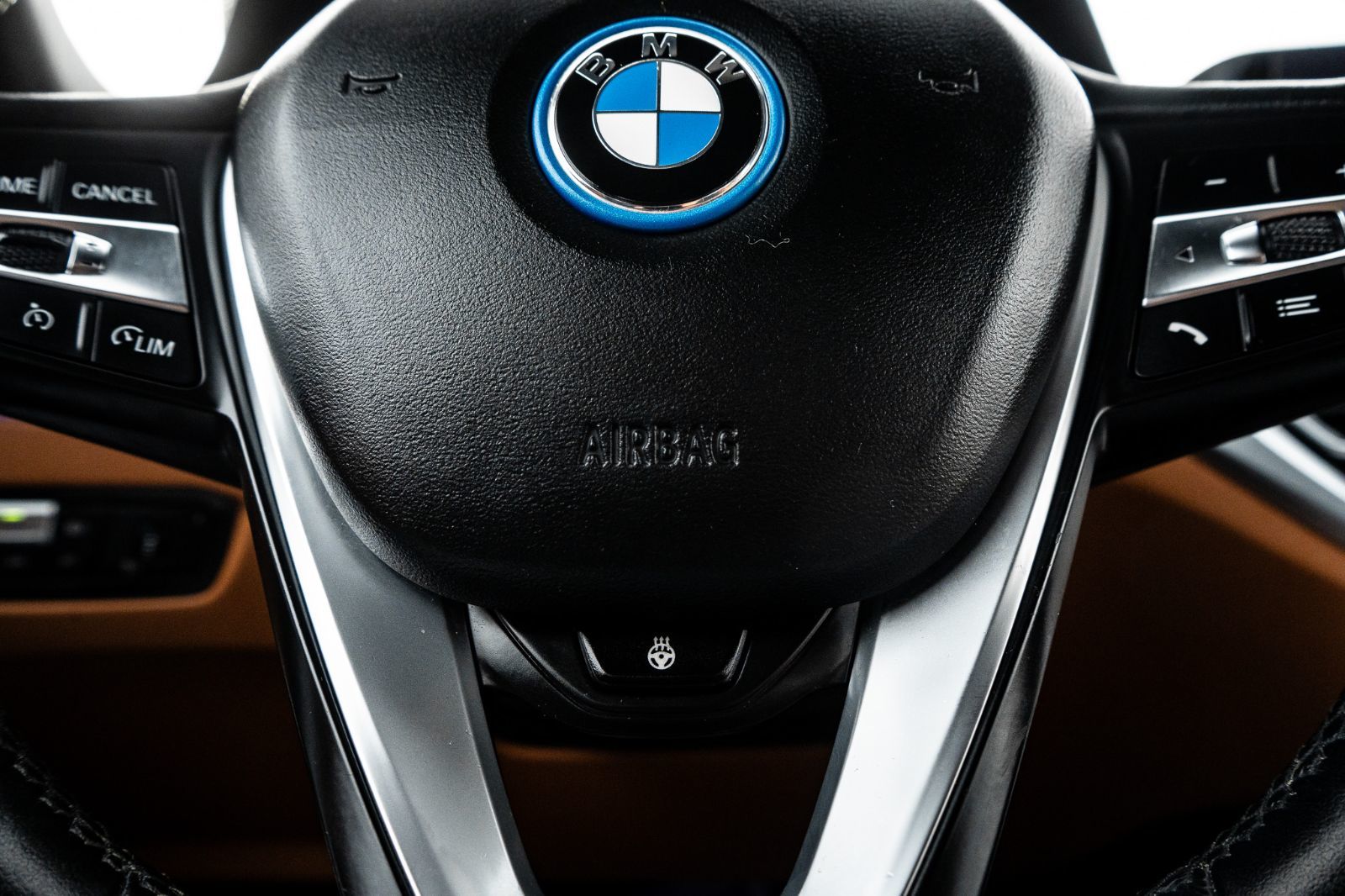 2022 BMW 3 Series 330e xDrive-14