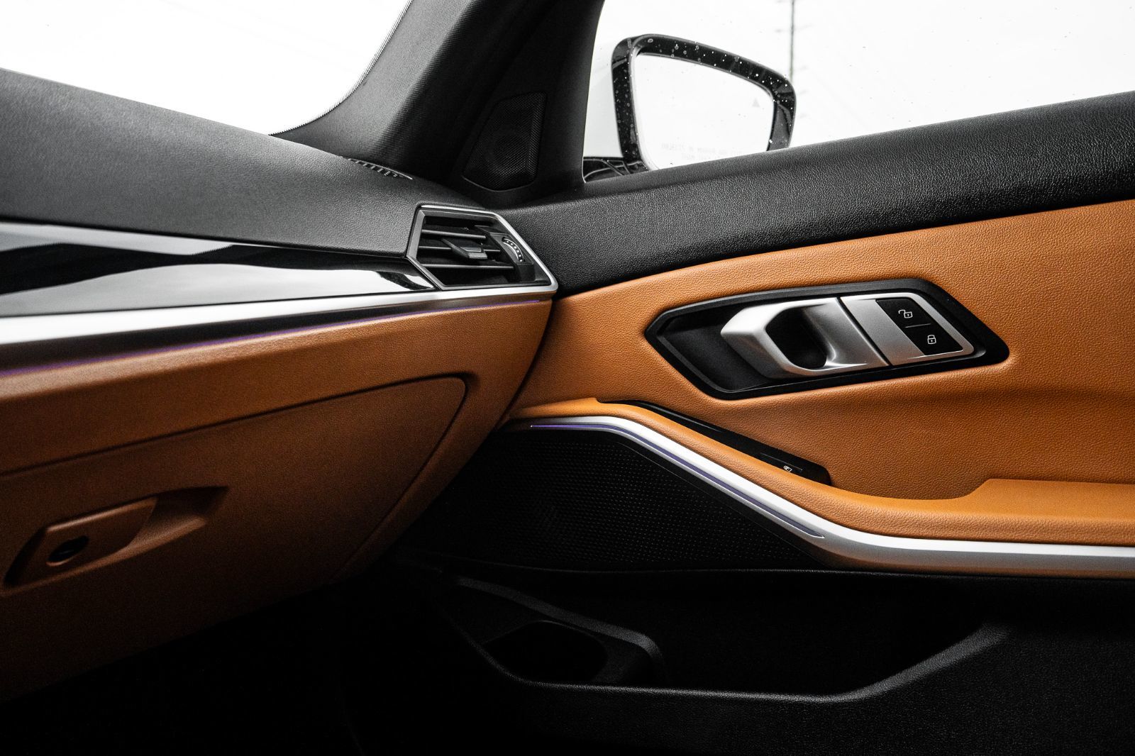 2022 BMW 3 Series 330e xDrive-20