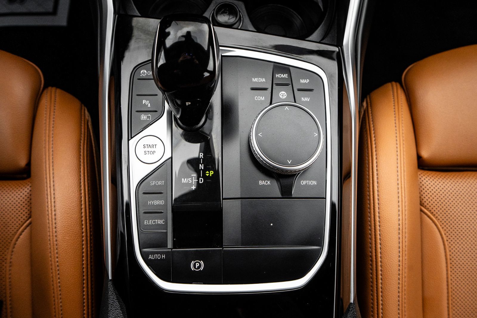 2022 BMW 3 Series 330e xDrive-19