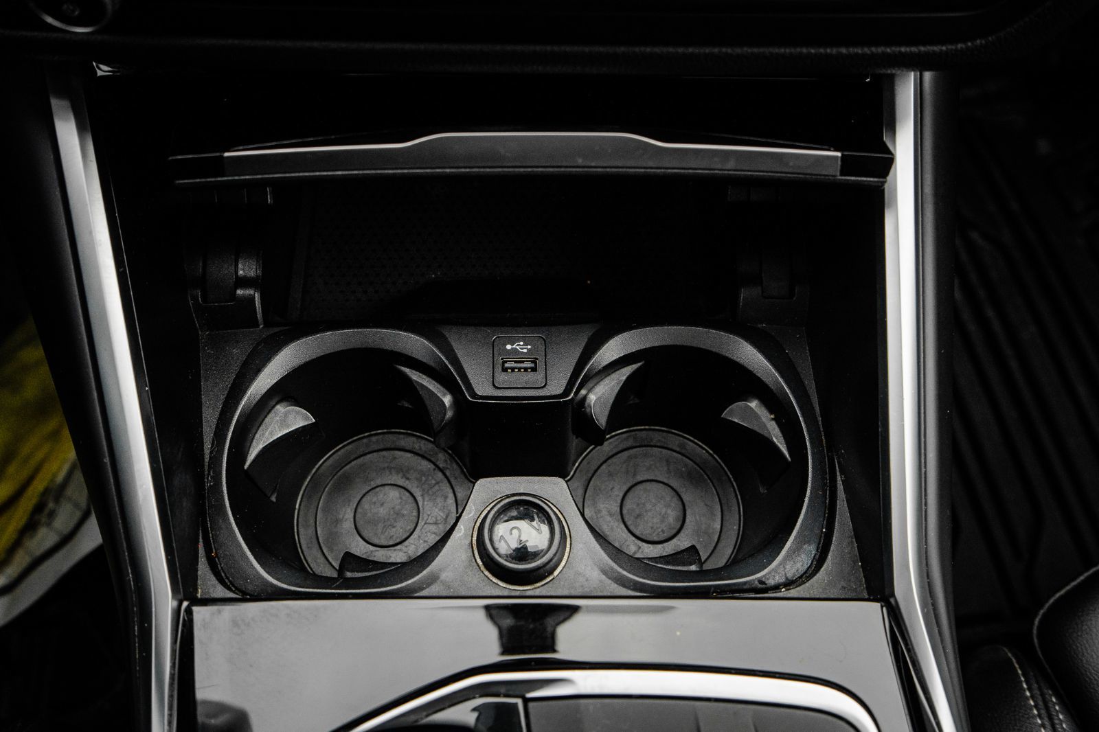 2022 BMW 3 Series 330i xDrive-16