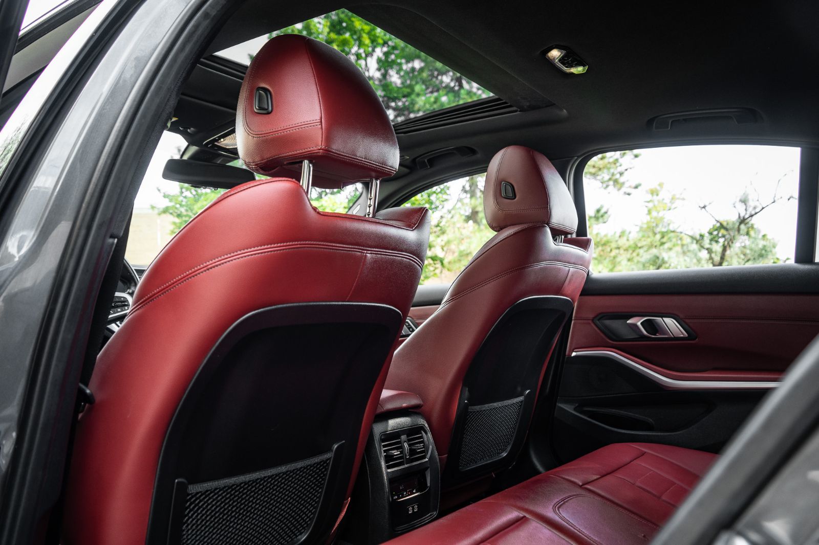 2022 BMW 3 Series 330i xDrive-27