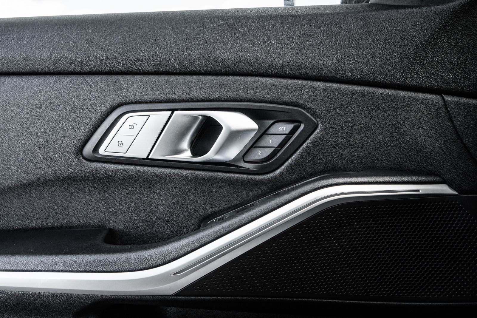 2023 BMW 3 Series 330e xDrive-20