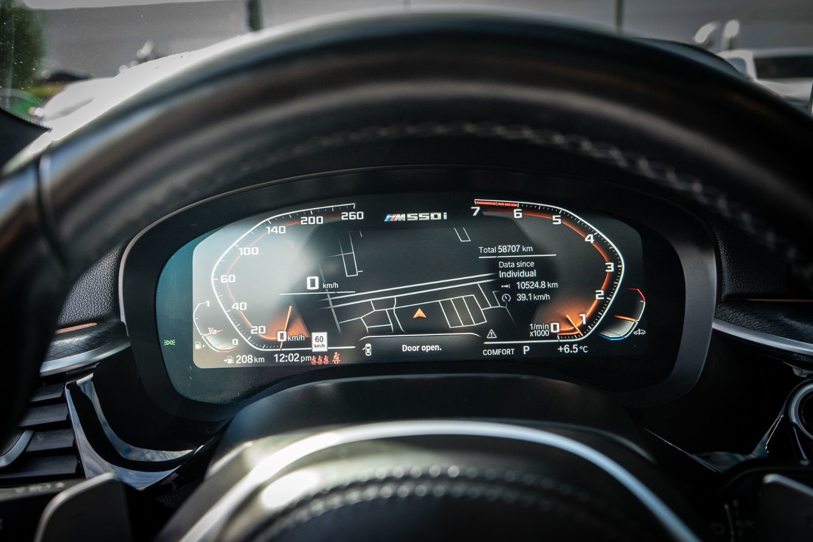 2022 BMW 5 Series M550i xDrive-13