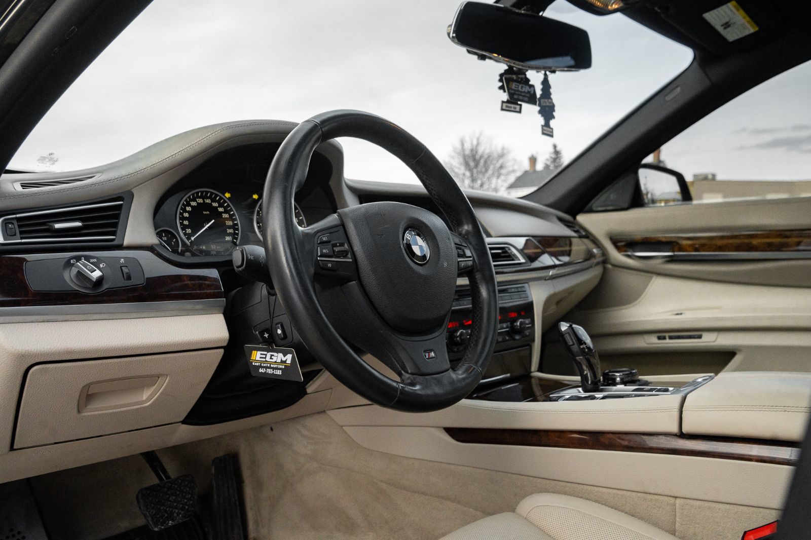 2014 BMW 7 Series 750i XDrive-27