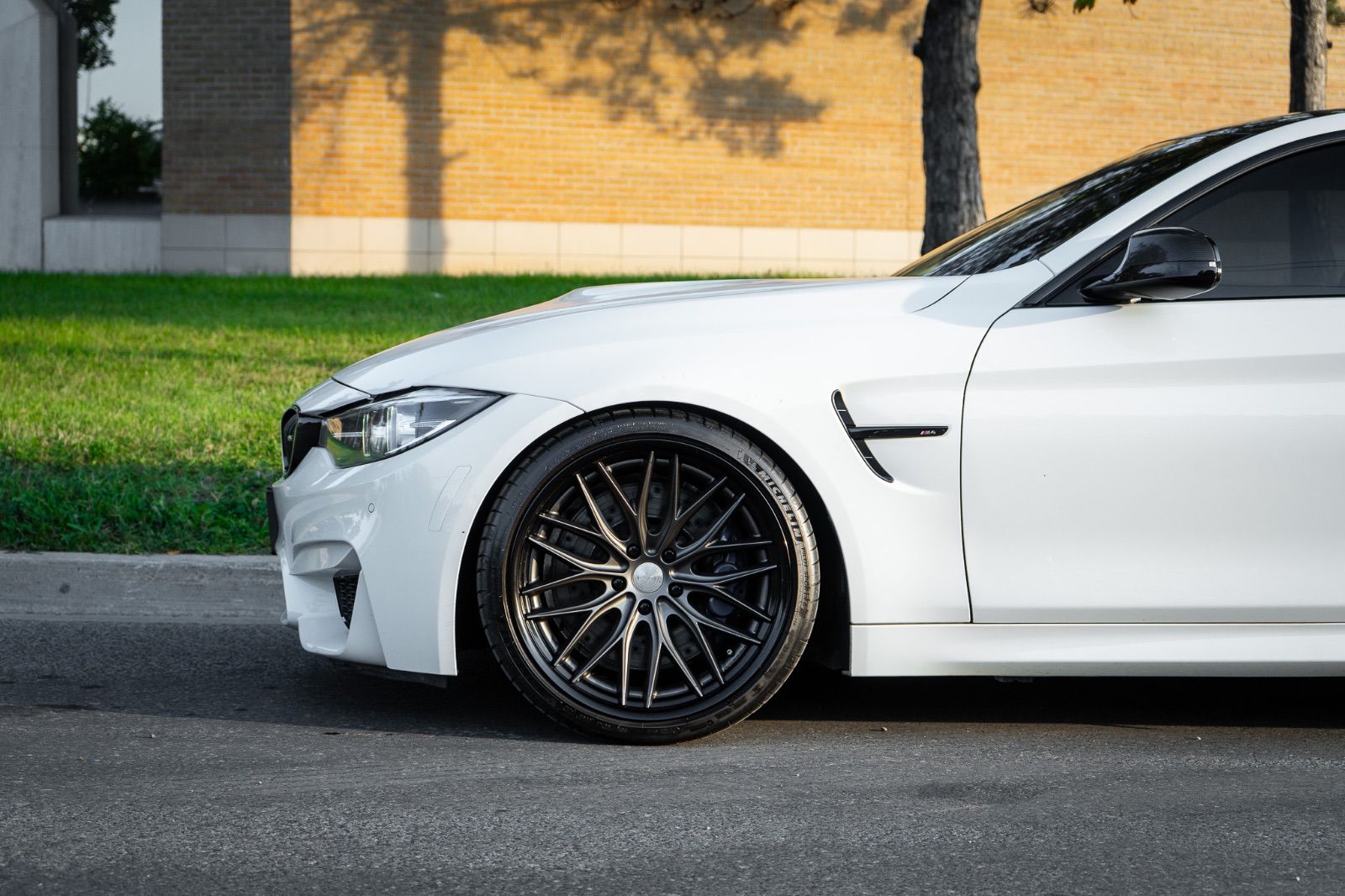 2019 BMW M4-5