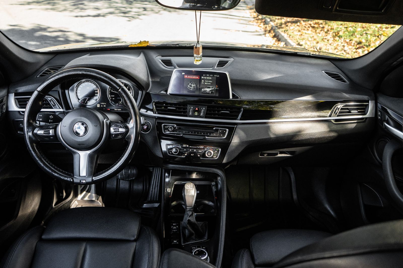 2018 BMW X1 xDrive28i-6