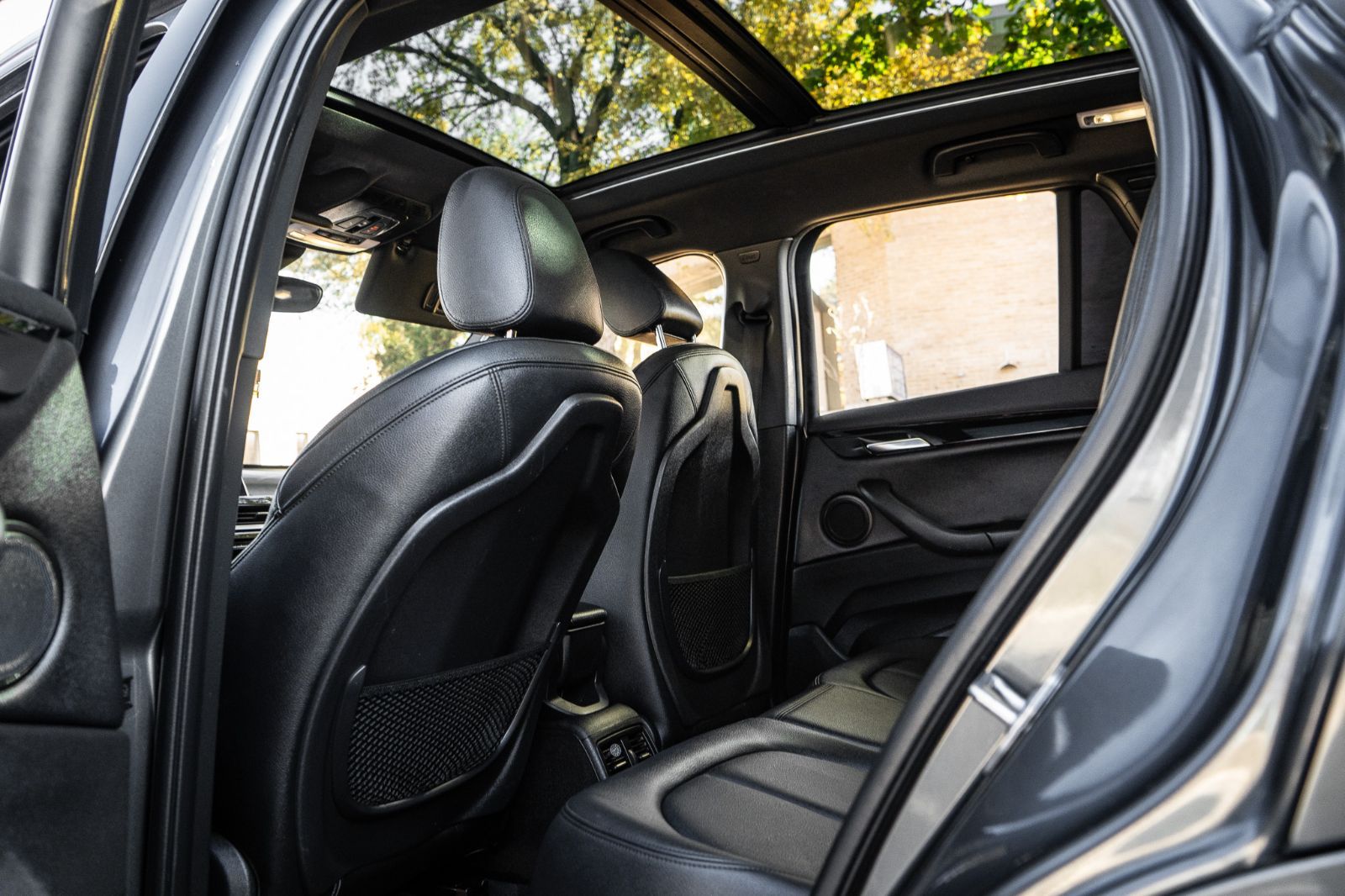 2018 BMW X1 xDrive28i-27