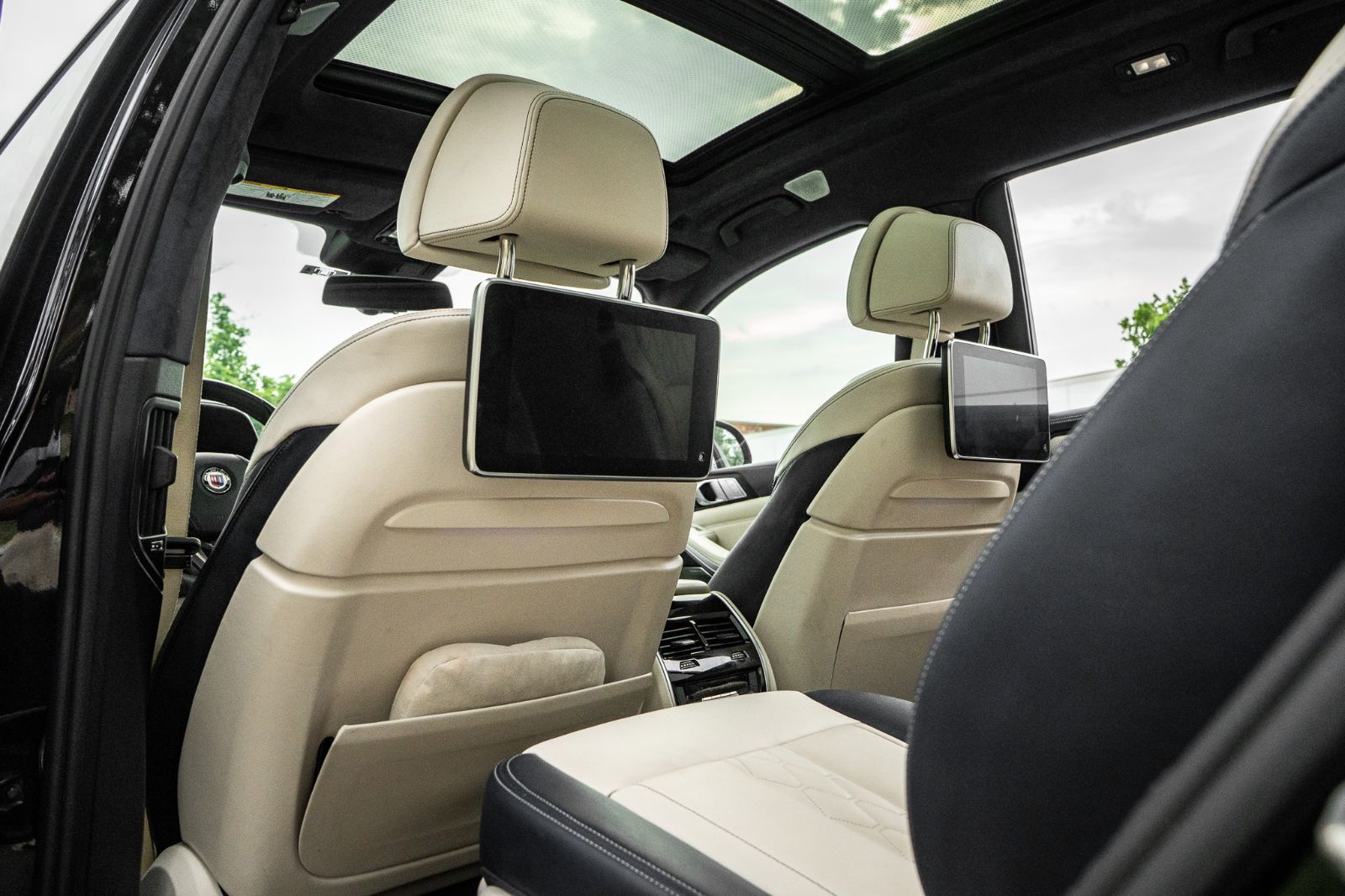 2021 BMW X7 ALPINA XB7-38