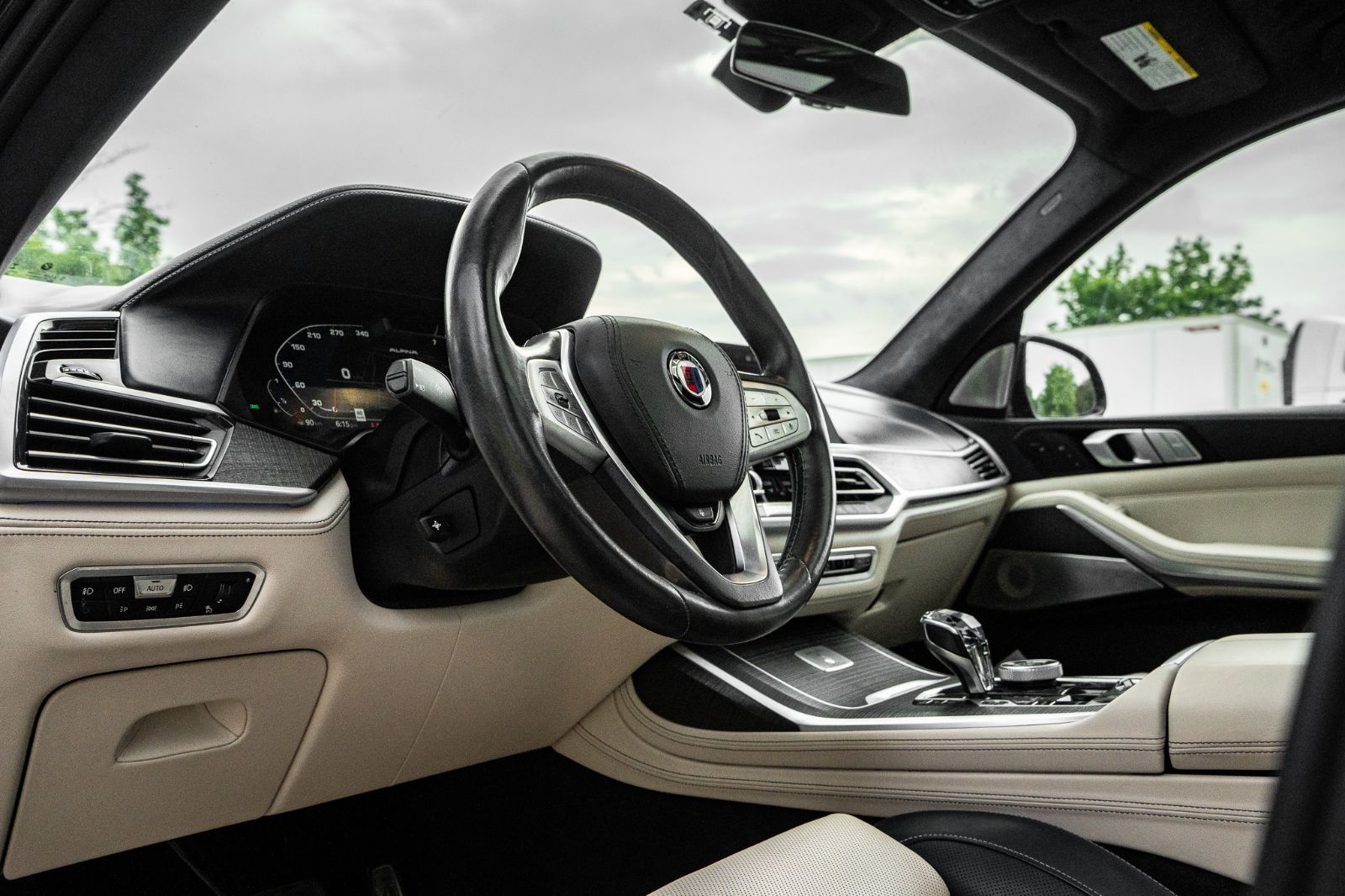 2021 BMW X7 ALPINA XB7-33